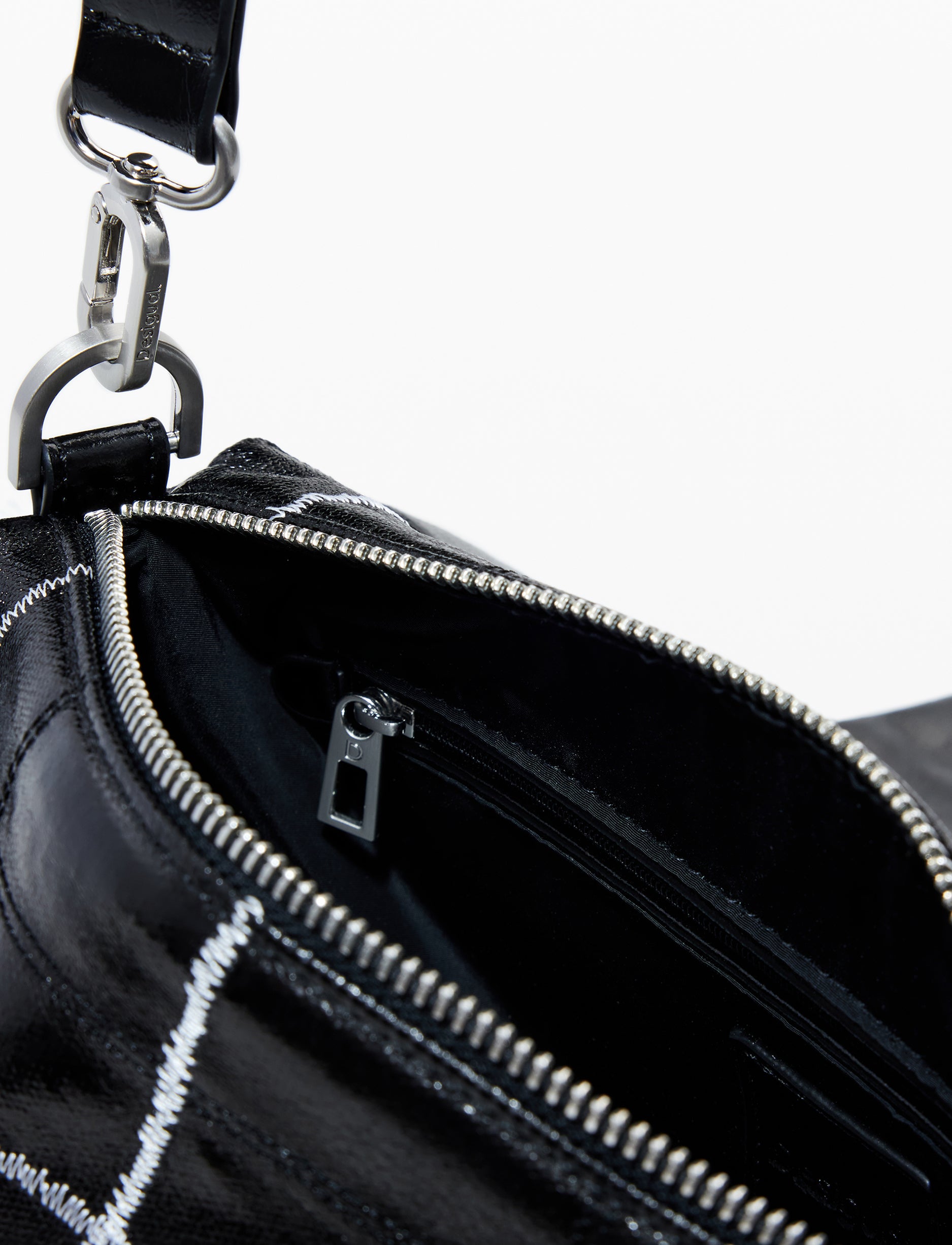 Desigual Bag Mai-Tai Naron Mini Flap 25WAXA50 - תיק צד דיזיגוואל שחור לנשים