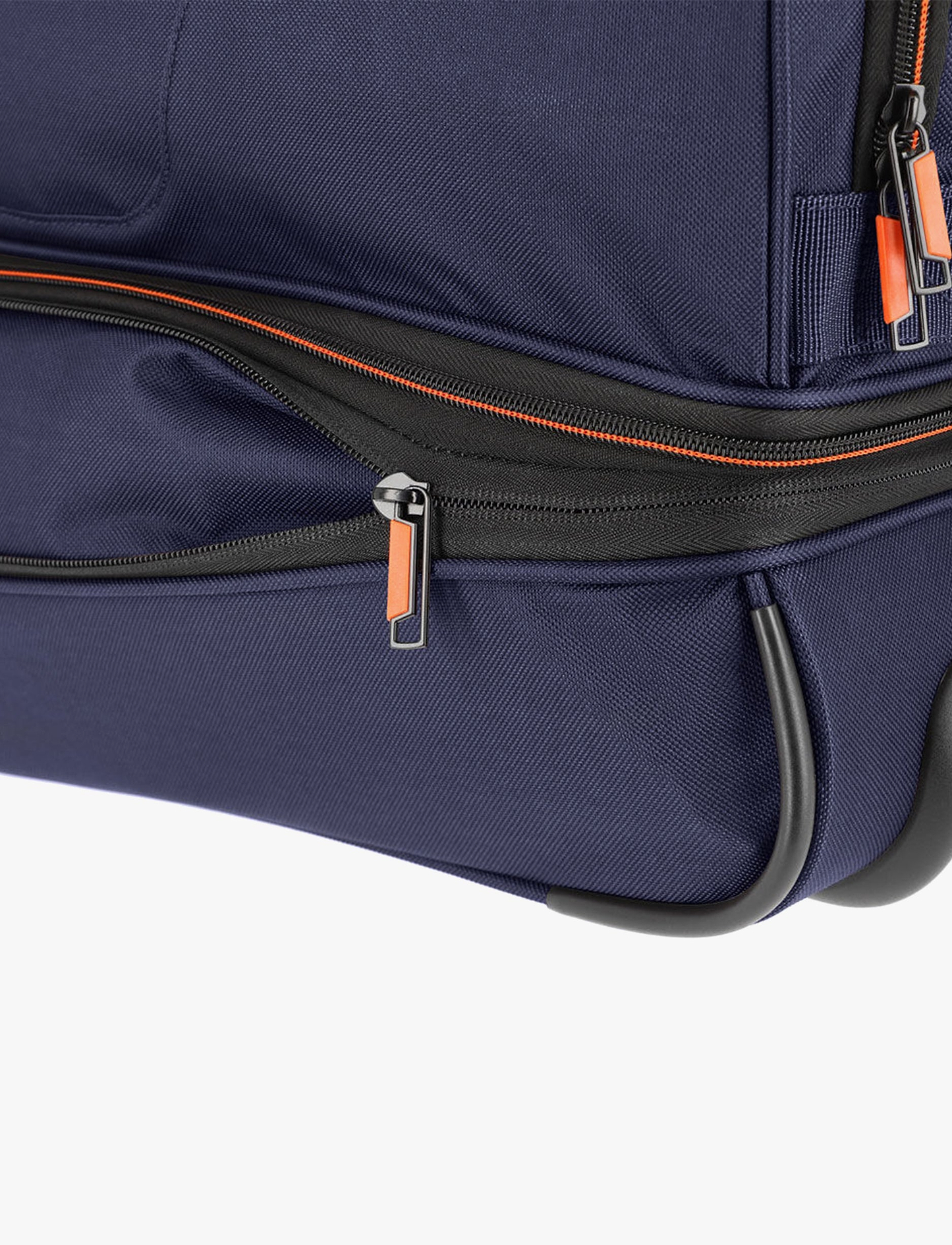 Travelite Wheeled Duffle 70 Cm BASICS - תיק נסיעה על גלגלים 70 ס"מ טרוולייט בצבע נייבי