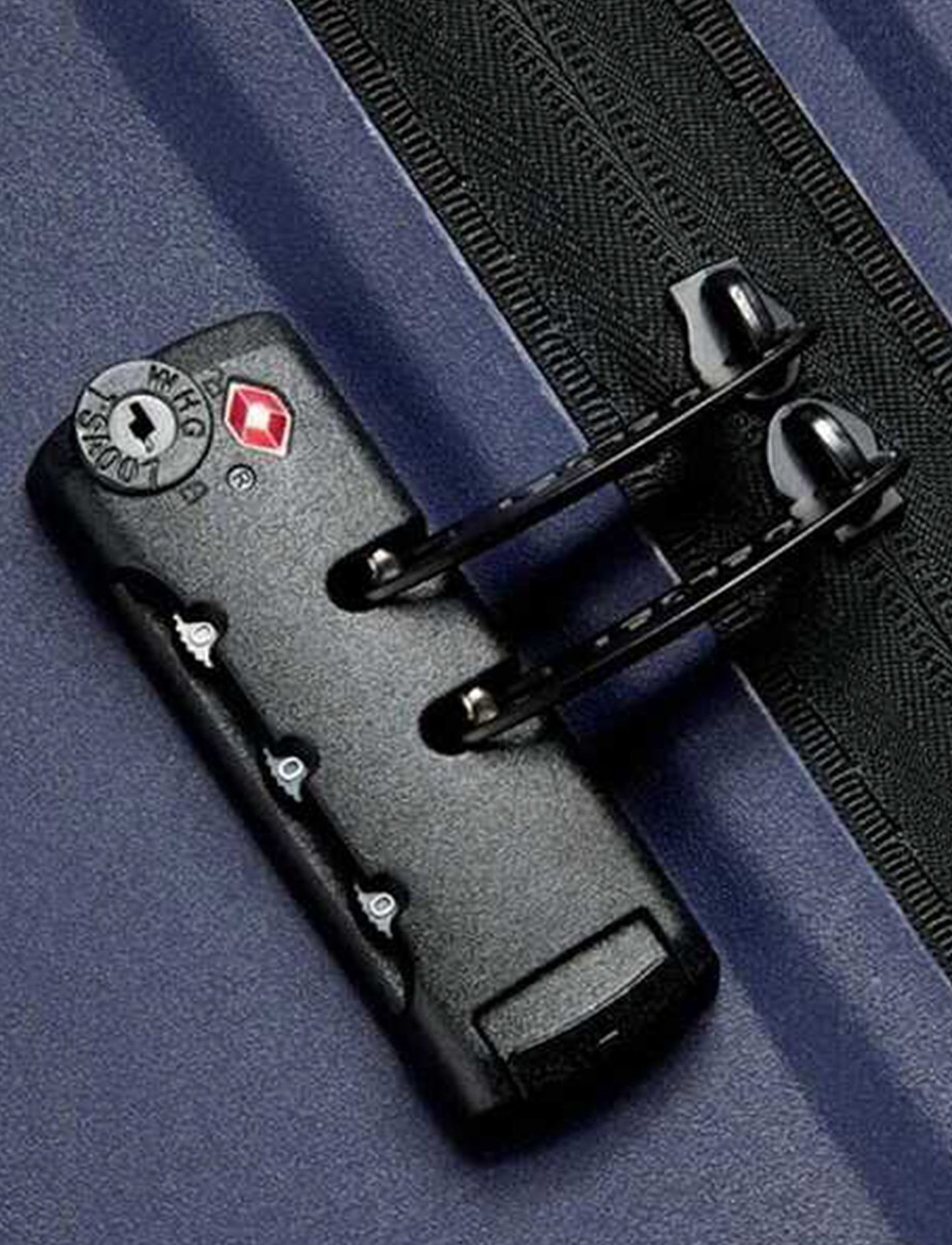 Delsey Ordener Hardside Luggage Set - סט מזוודות קשיחות דלסי