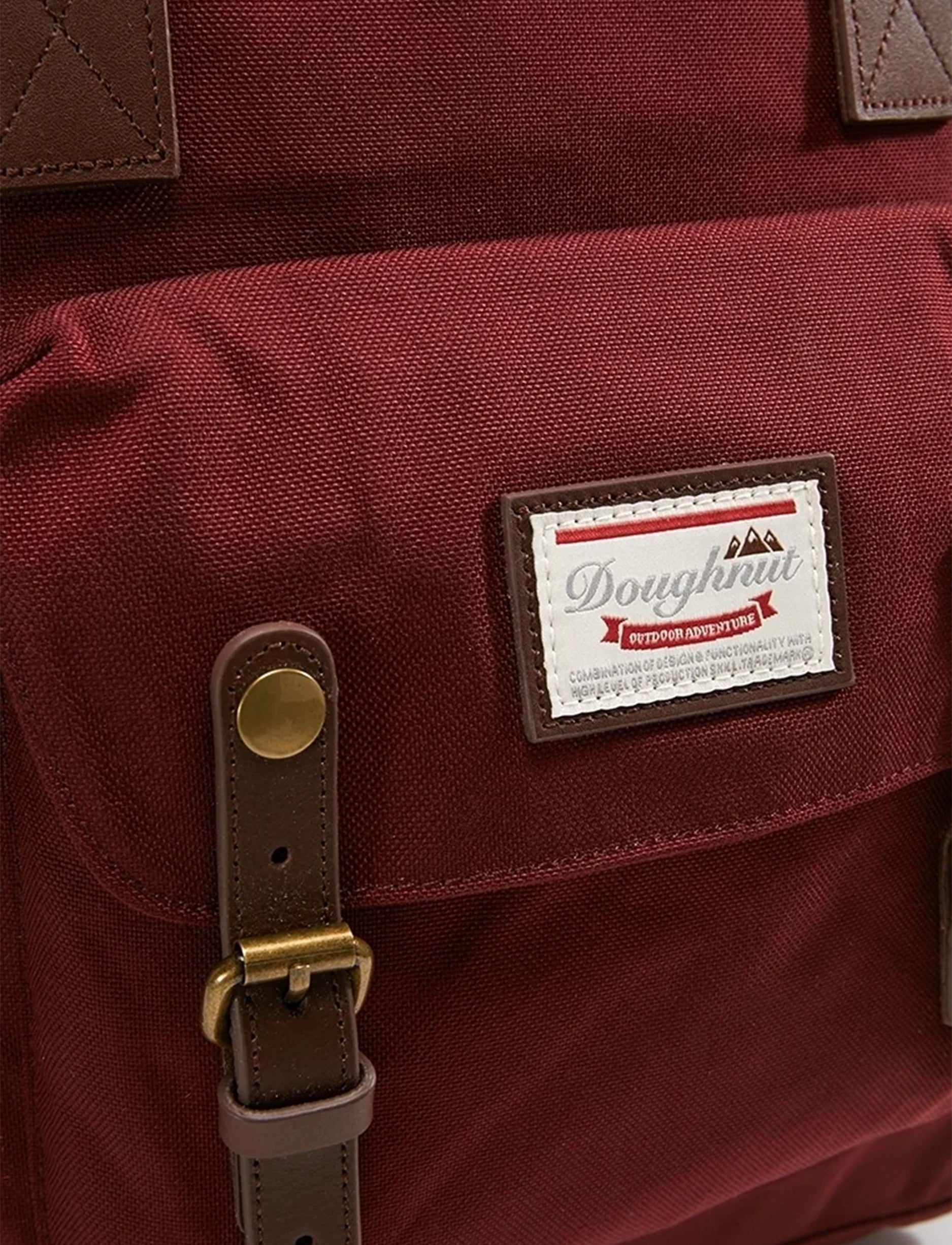 Doughnut Macaroon Large Cordura - תיק גב דונאט בצבע יין