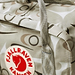 Fjallraven Kanken Art Mini -תיק גב קנקן מיני בהדפס אומנותי בצבע חאקי בהדפס מיוחד