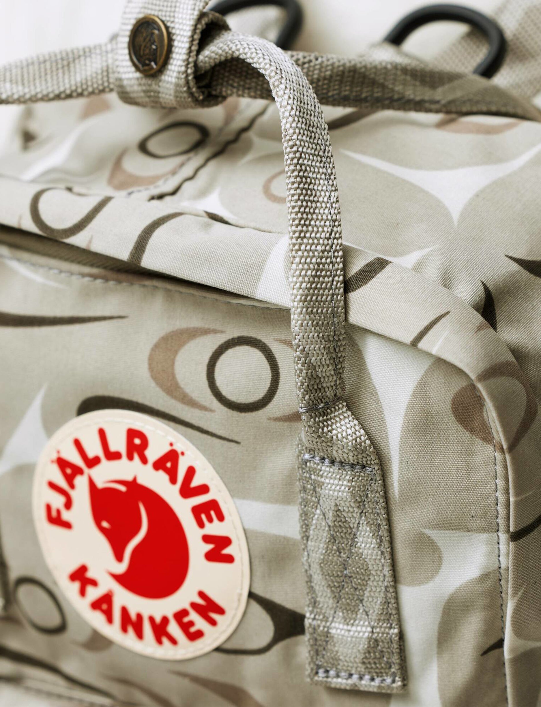 Fjallraven Kanken Art Mini -תיק גב קנקן מיני בהדפס אומנותי