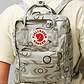 Fjallraven Kanken Art Mini -תיק גב קנקן מיני בהדפס אומנותי בצבע חאקי בהדפס מיוחד