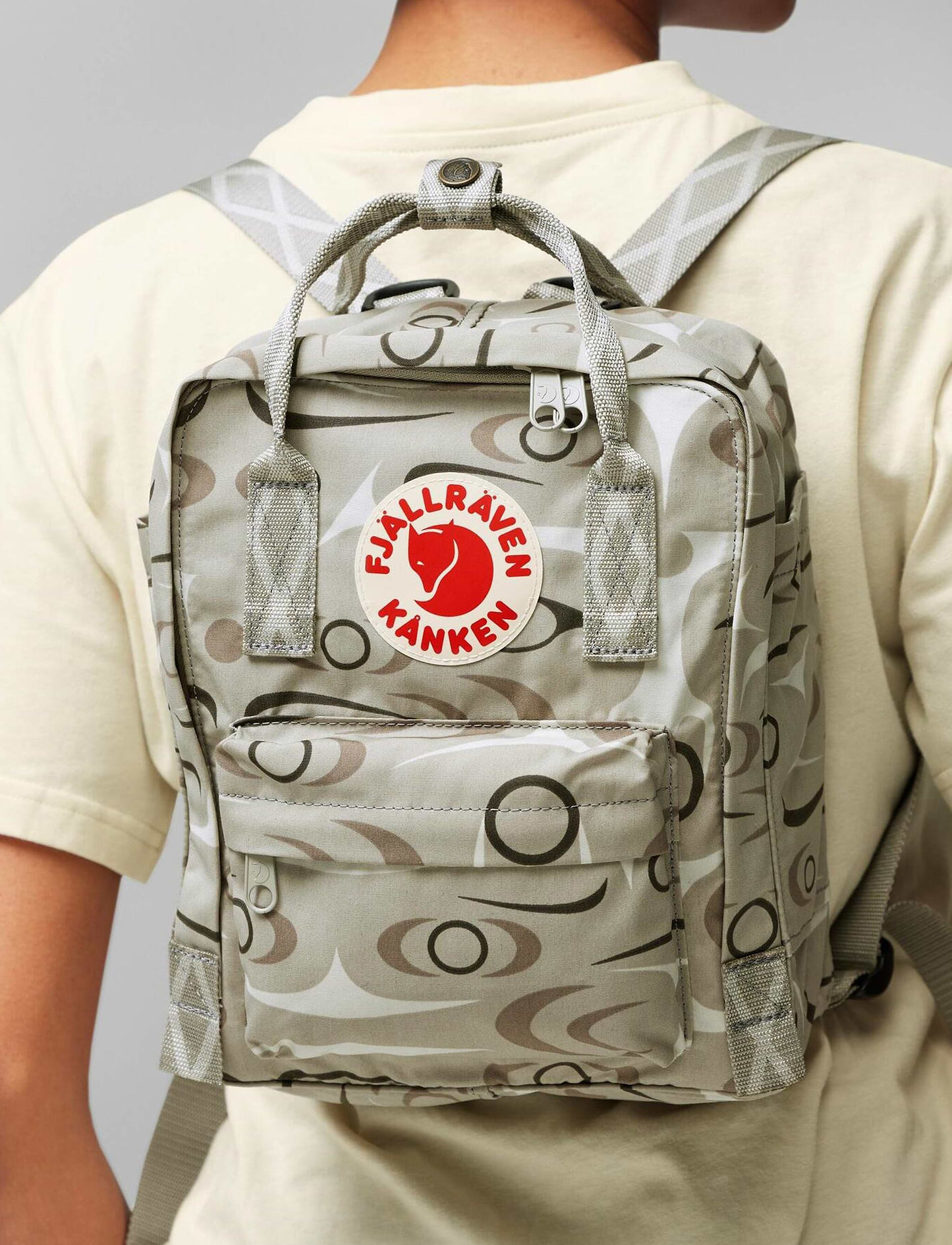 Fjallraven Kanken Art Mini -תיק גב קנקן מיני בהדפס אומנותי