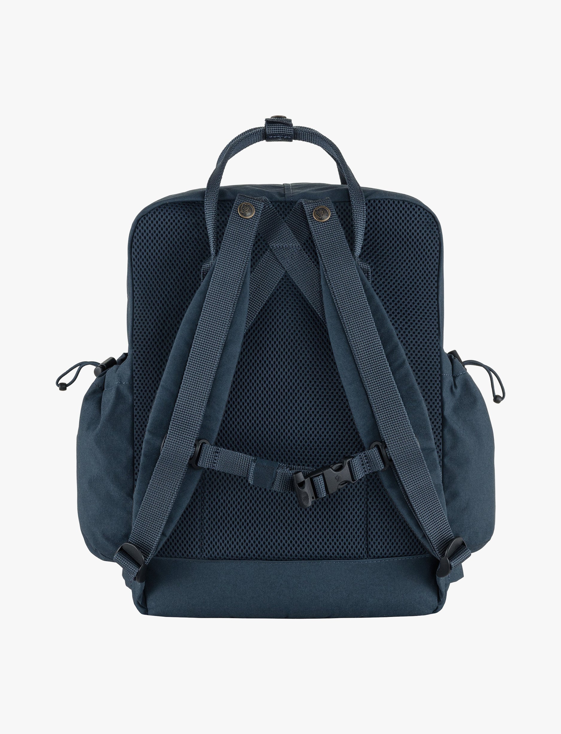 Fjallraven Kanken Outlong 23200251 - תיק קנקן 18 ליטר בצבע נייבי