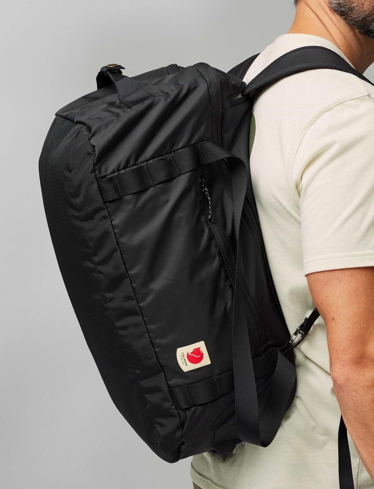 Fjallraven Kanken High Coast Duffle 23200254 - תיק קנקן 36 ליטר בצבע שחור