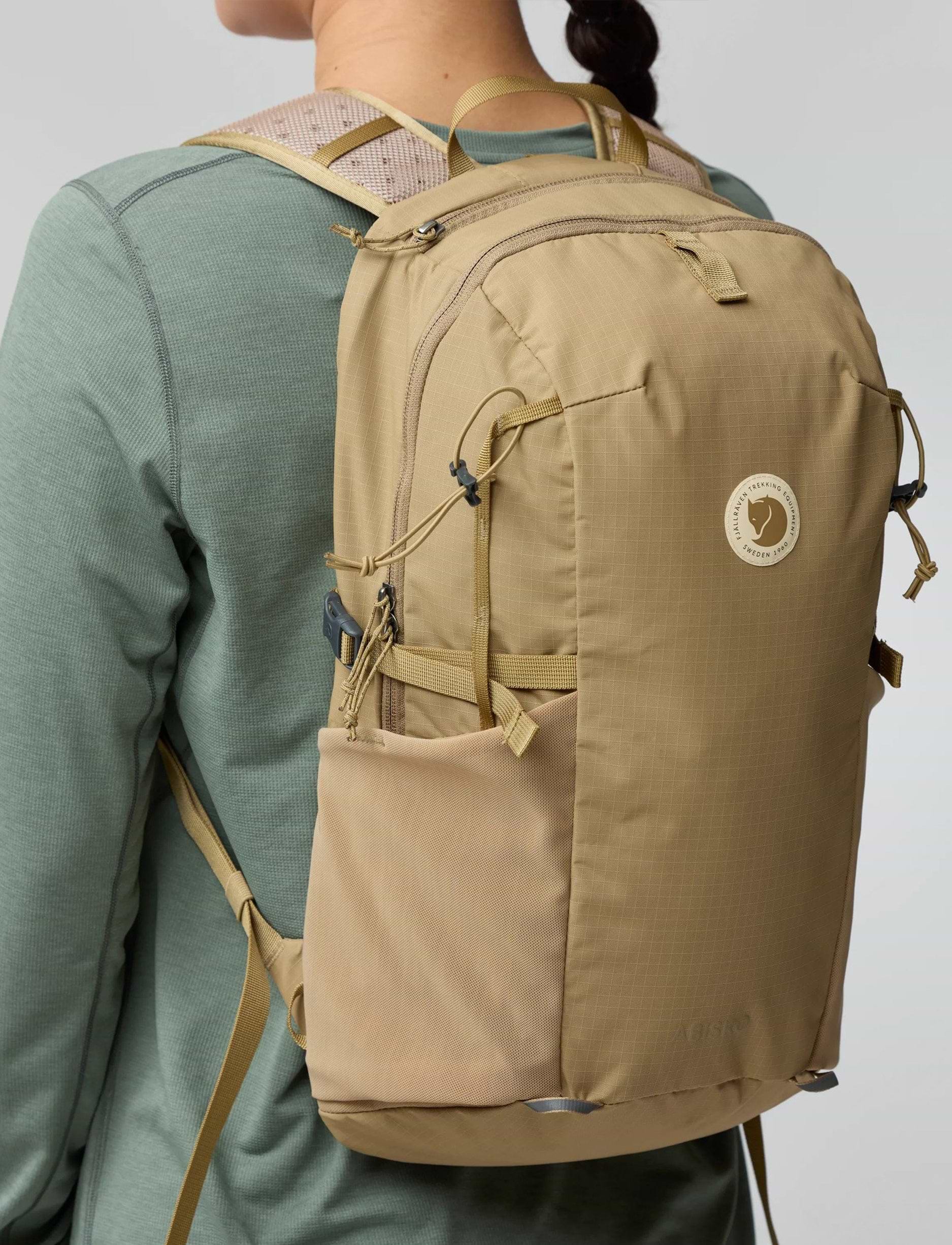 Fjallraven Kanken Abisko Softpack - תיק קנקן 16 ליטר בצבע חימר