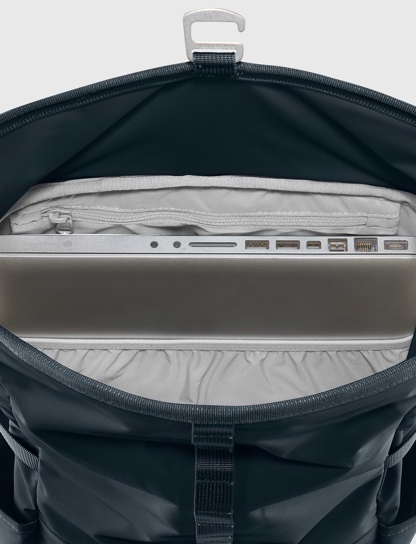 Kanken High Coast Hip Pack- מותנית פאוץ' 1.5 ליטר
