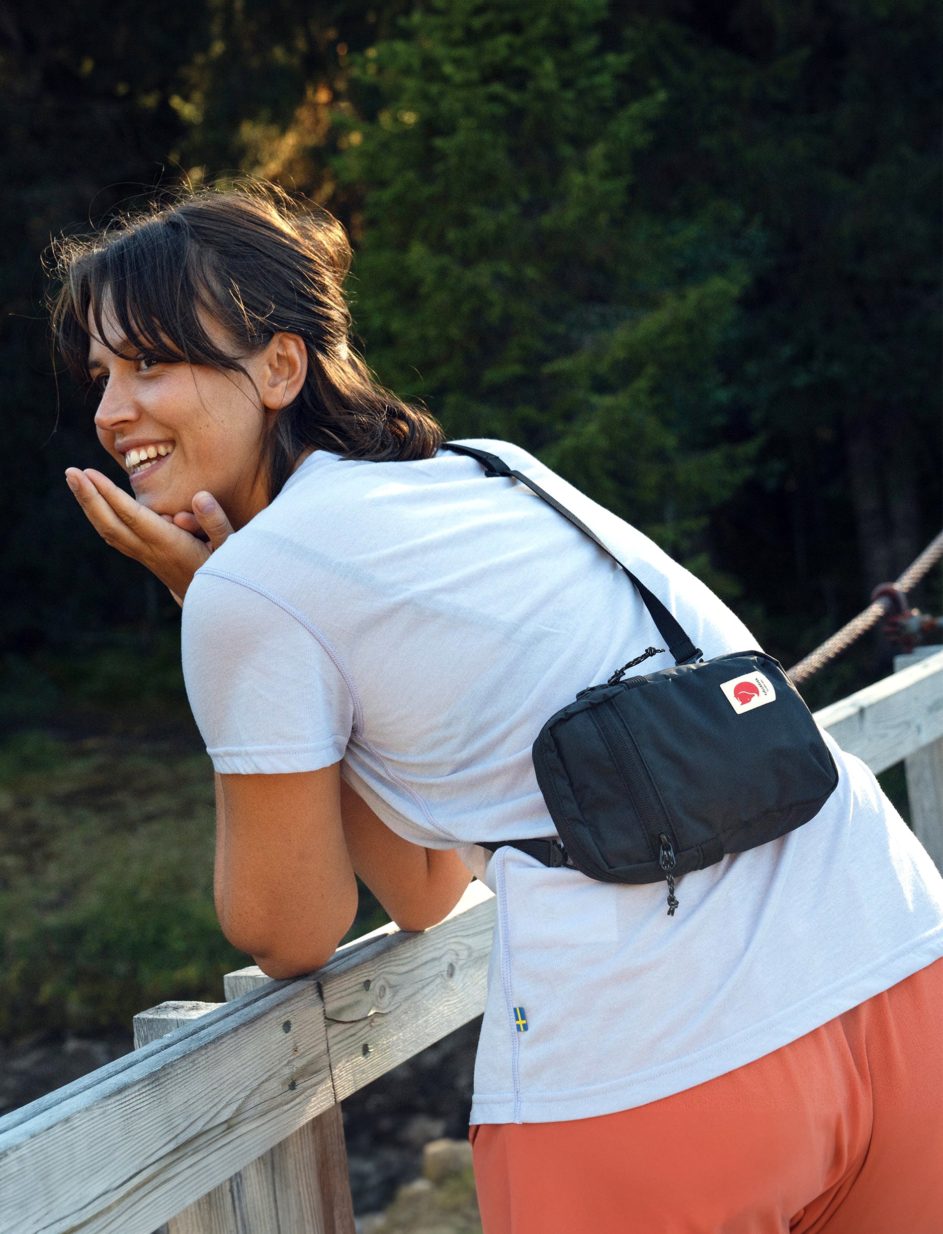 Fjallraven Kanken High Coast Pocket -תיק צד קנקן בצבע שחור