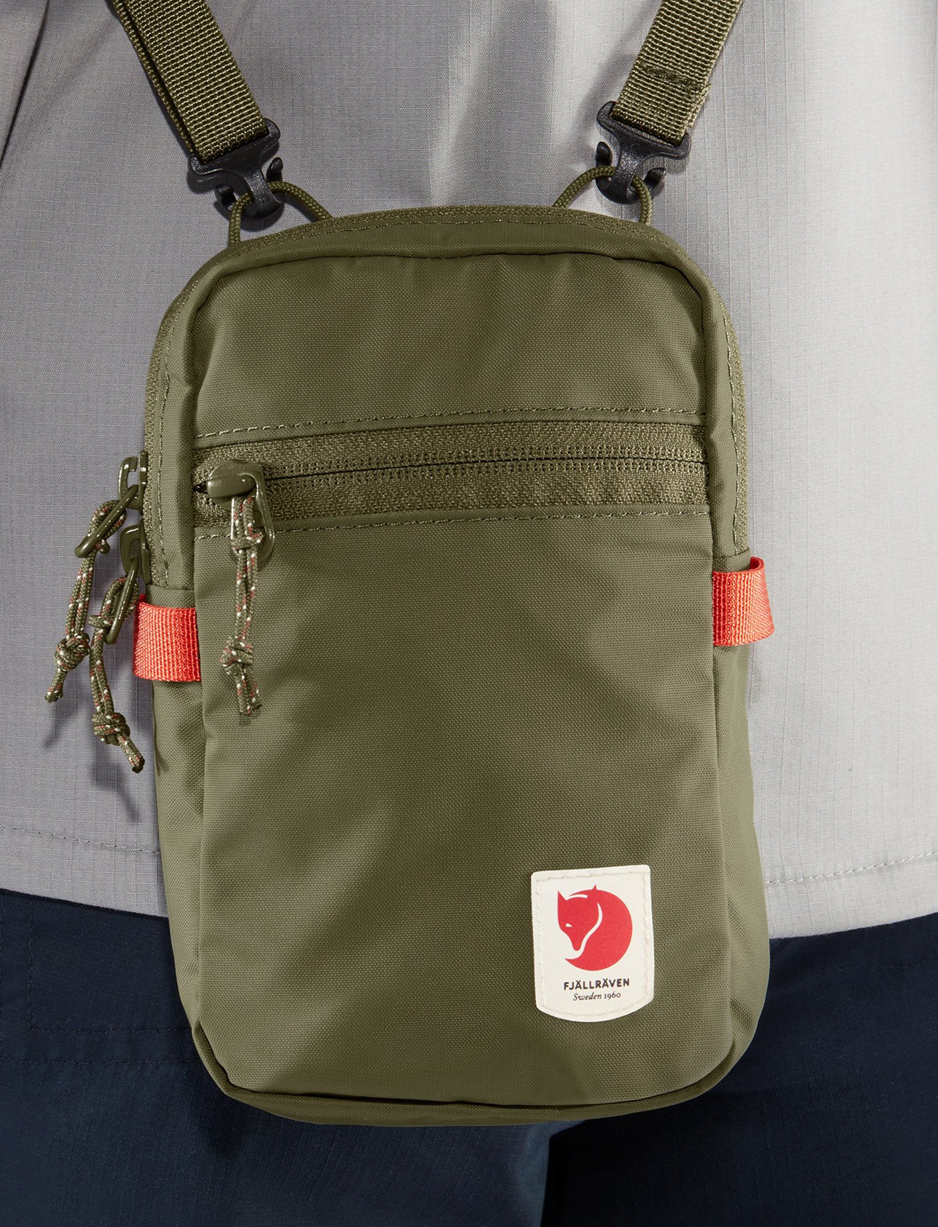 Fjallraven Kanken High Coast Pocket - תיק צד קנקן בצבע ירוק