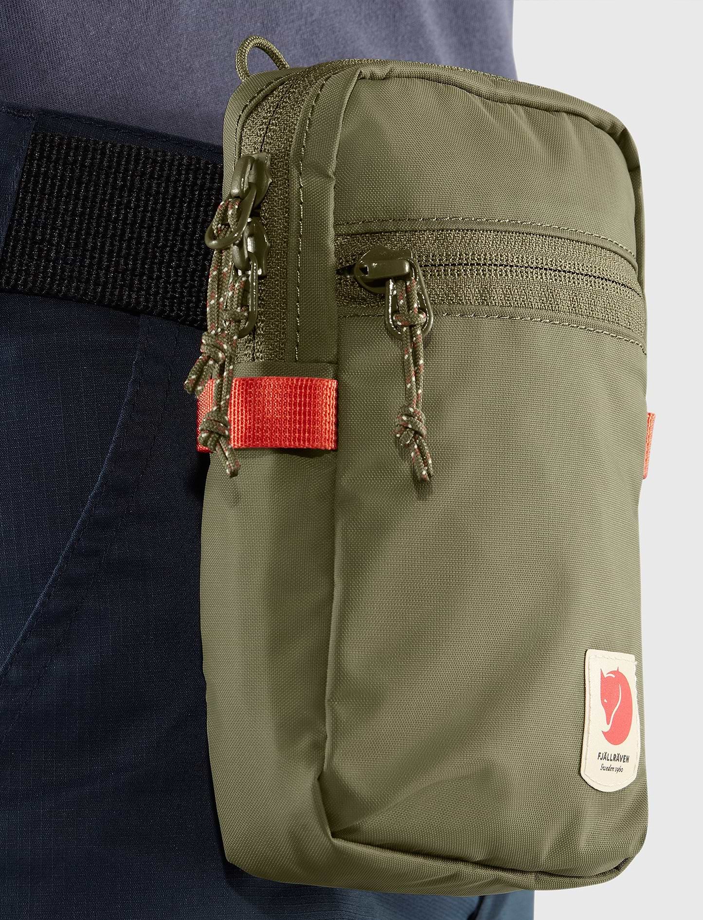 Fjallraven Kanken High Coast Pocket - תיק צד קנקן בצבע ירוק