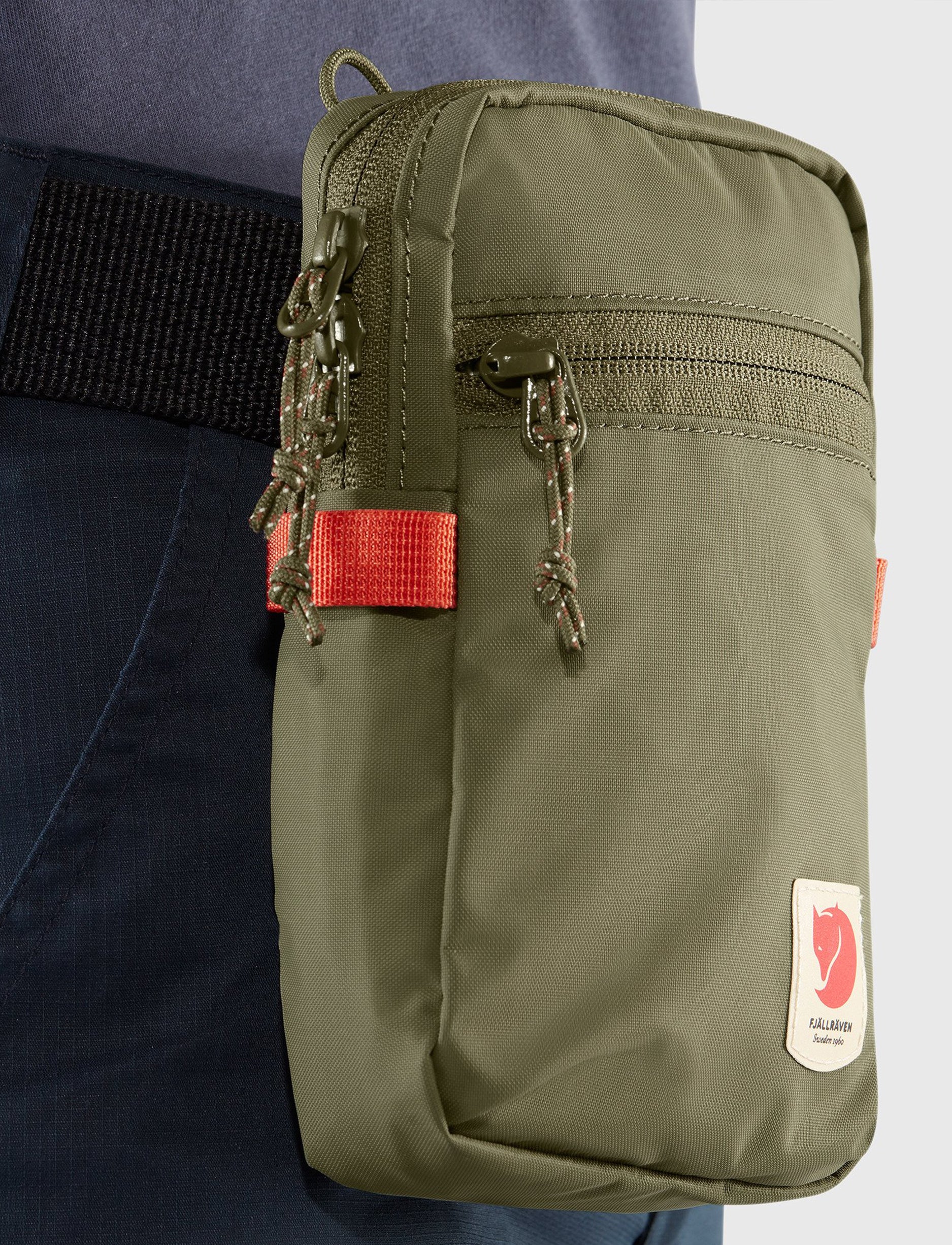 Fjallraven Kanken High Coast Pocket - תיק צד קנקן בצבע ירוק