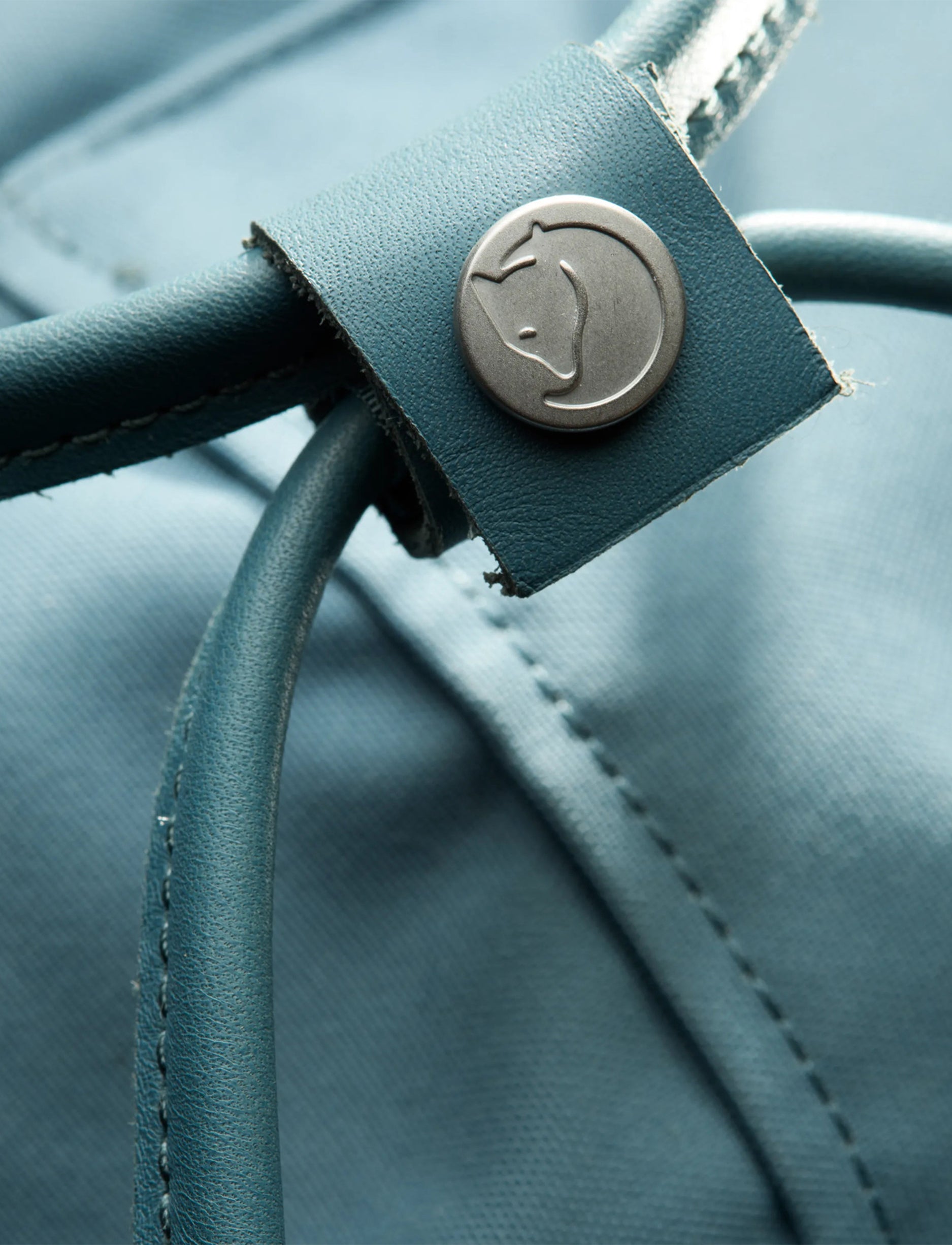 Fjallraven Kanken No. 2 -  תיק גב 16 ליטר