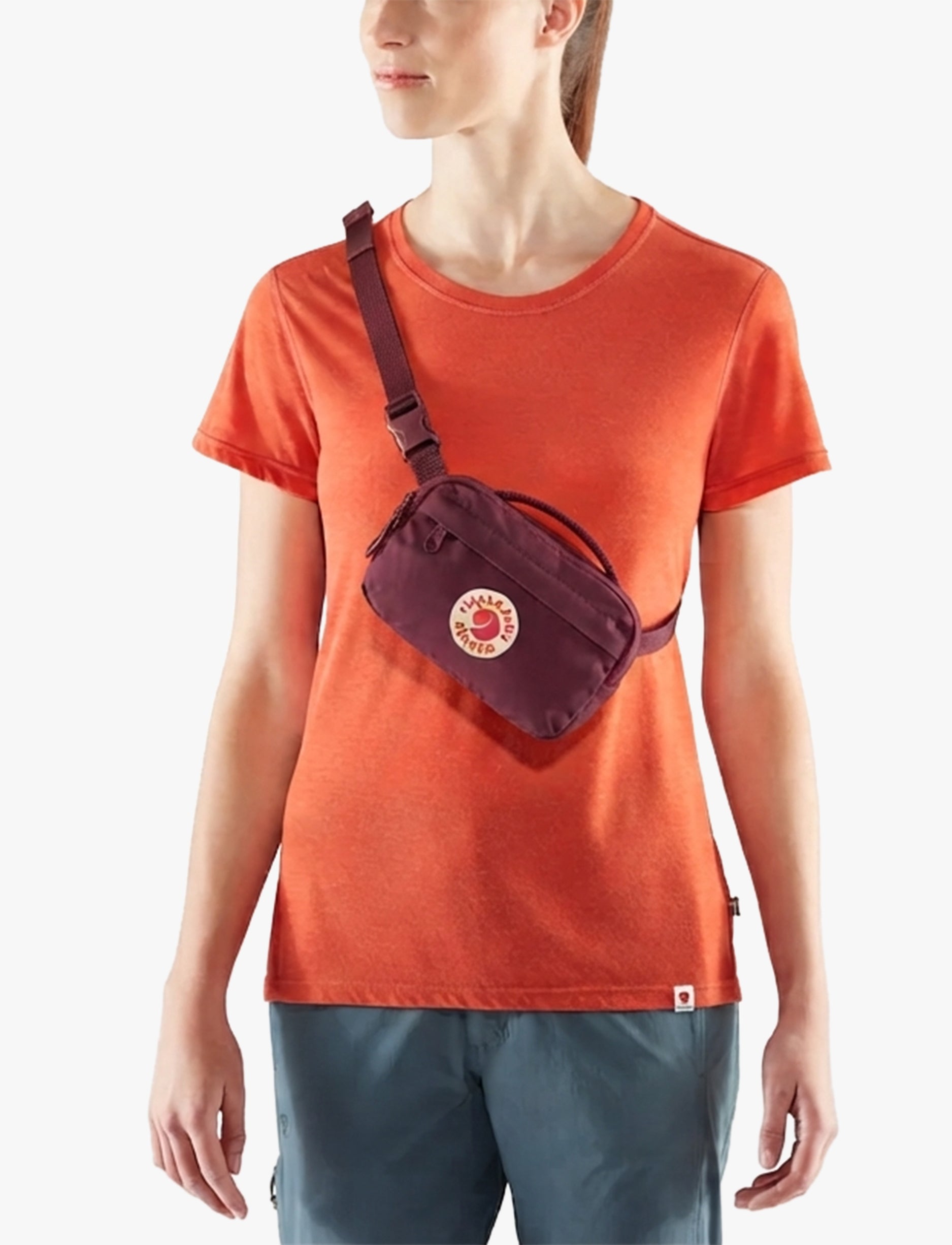 Fjallraven Kanken Hip Pack - מותנית/פאוץ קאן קן 2 ליטר
