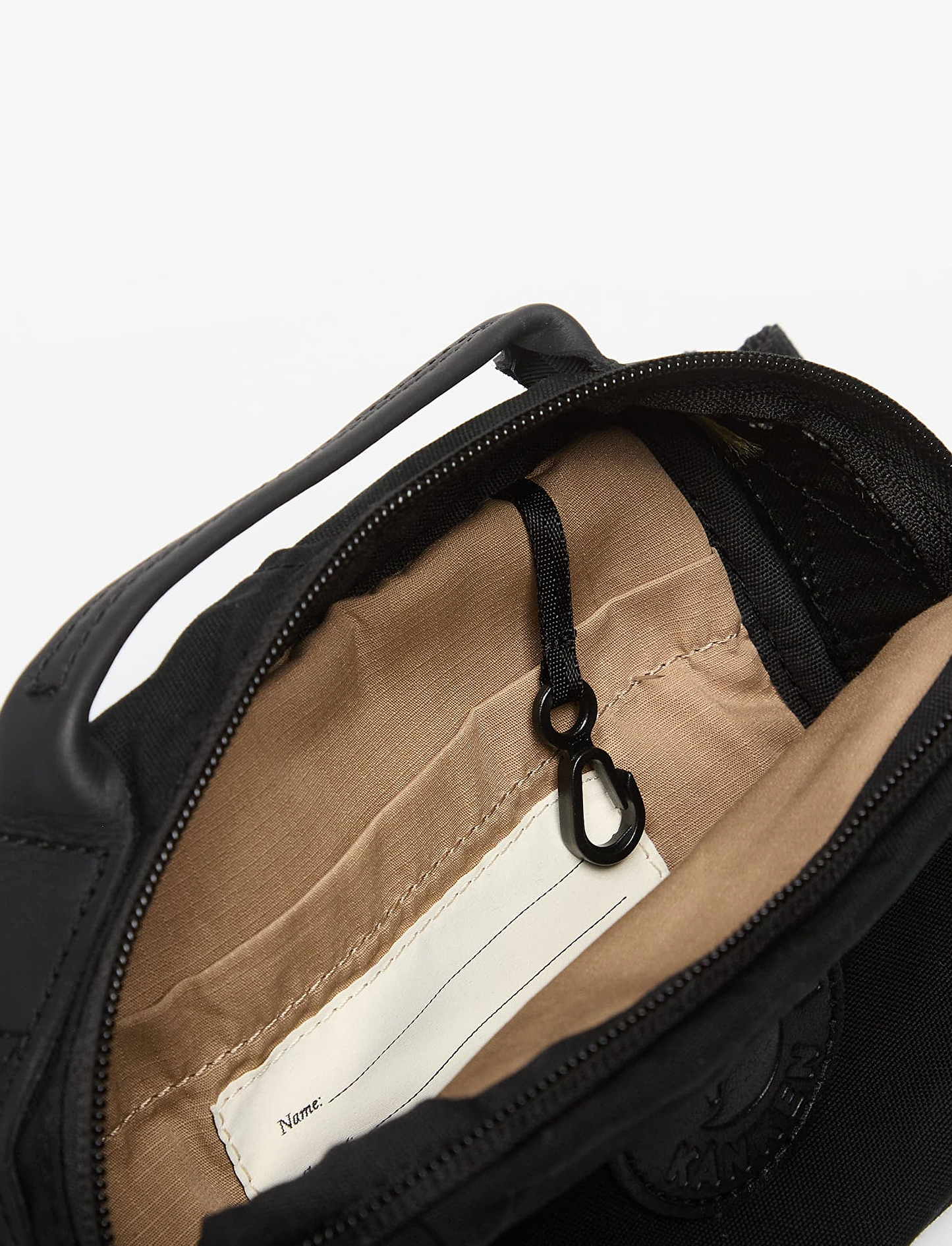Kanken No. 2 Black Hip Pack - פאוץ' קנקן