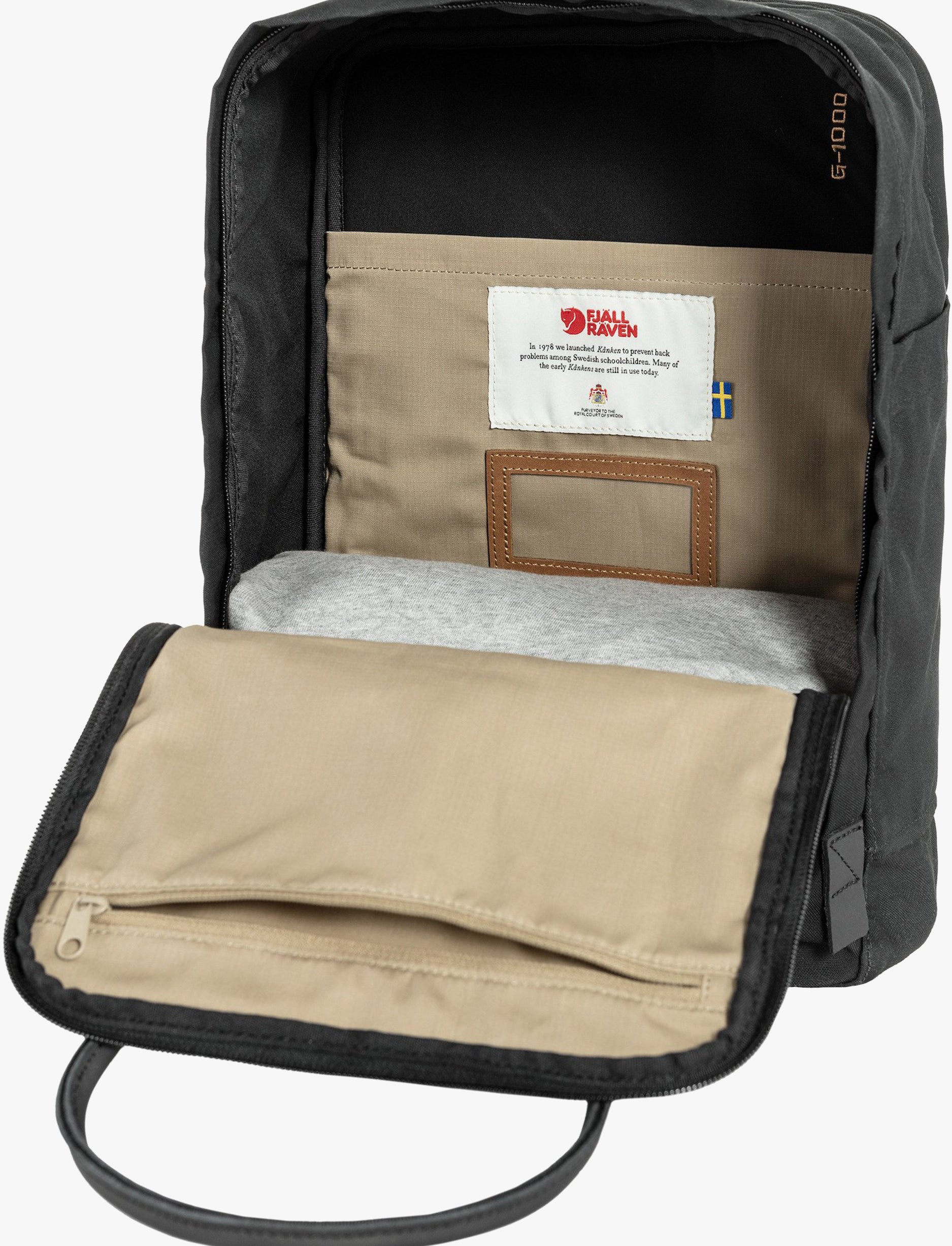 Fjallraven Kanken No. 2 Black Laptop - תיק קנקן 15 ליטר בצבע שחור