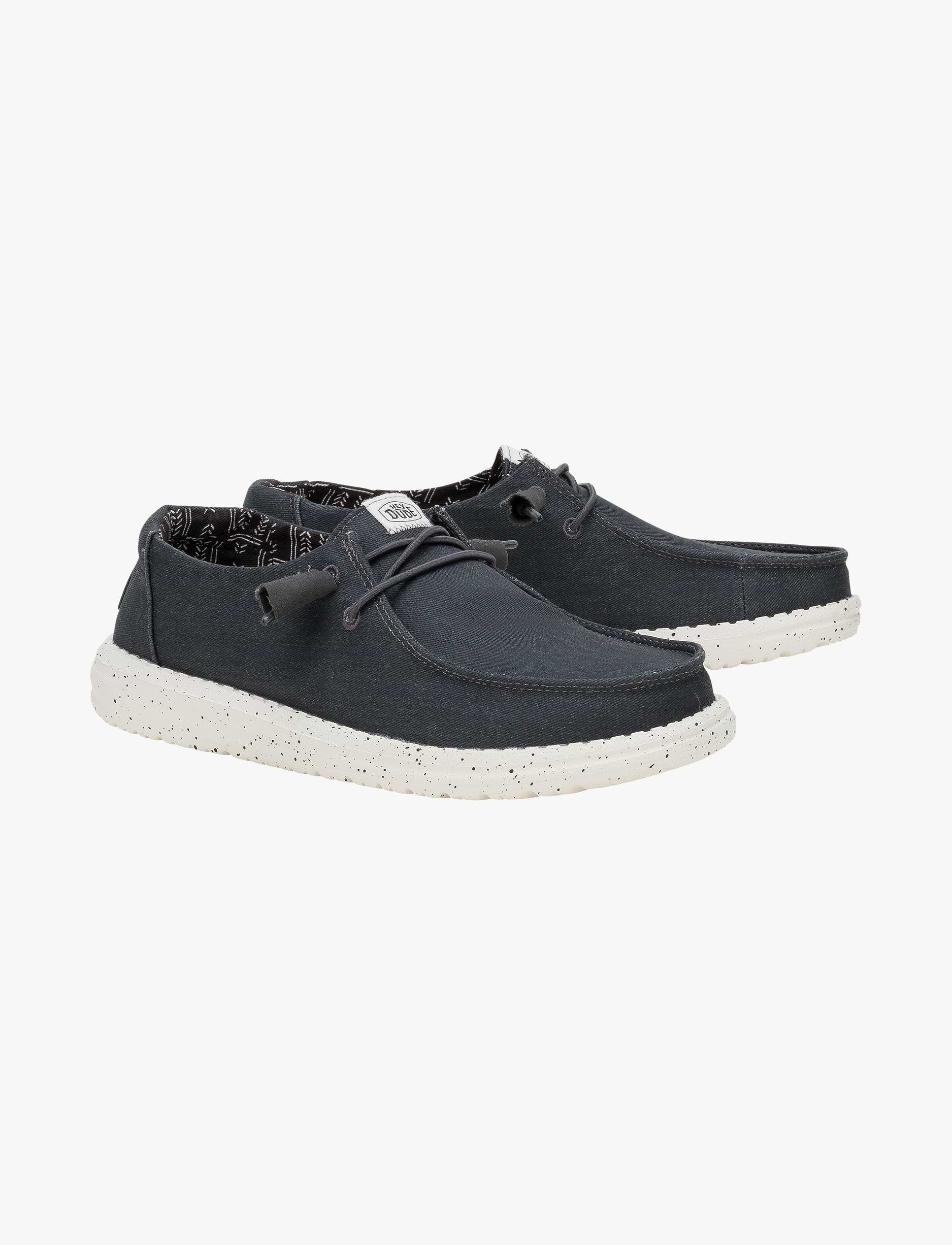 Hey Dude Lace Slip On Wendy Canvas - נעלי סליפ און היי דוד וונדי קנבס לנשים בצבע שחור