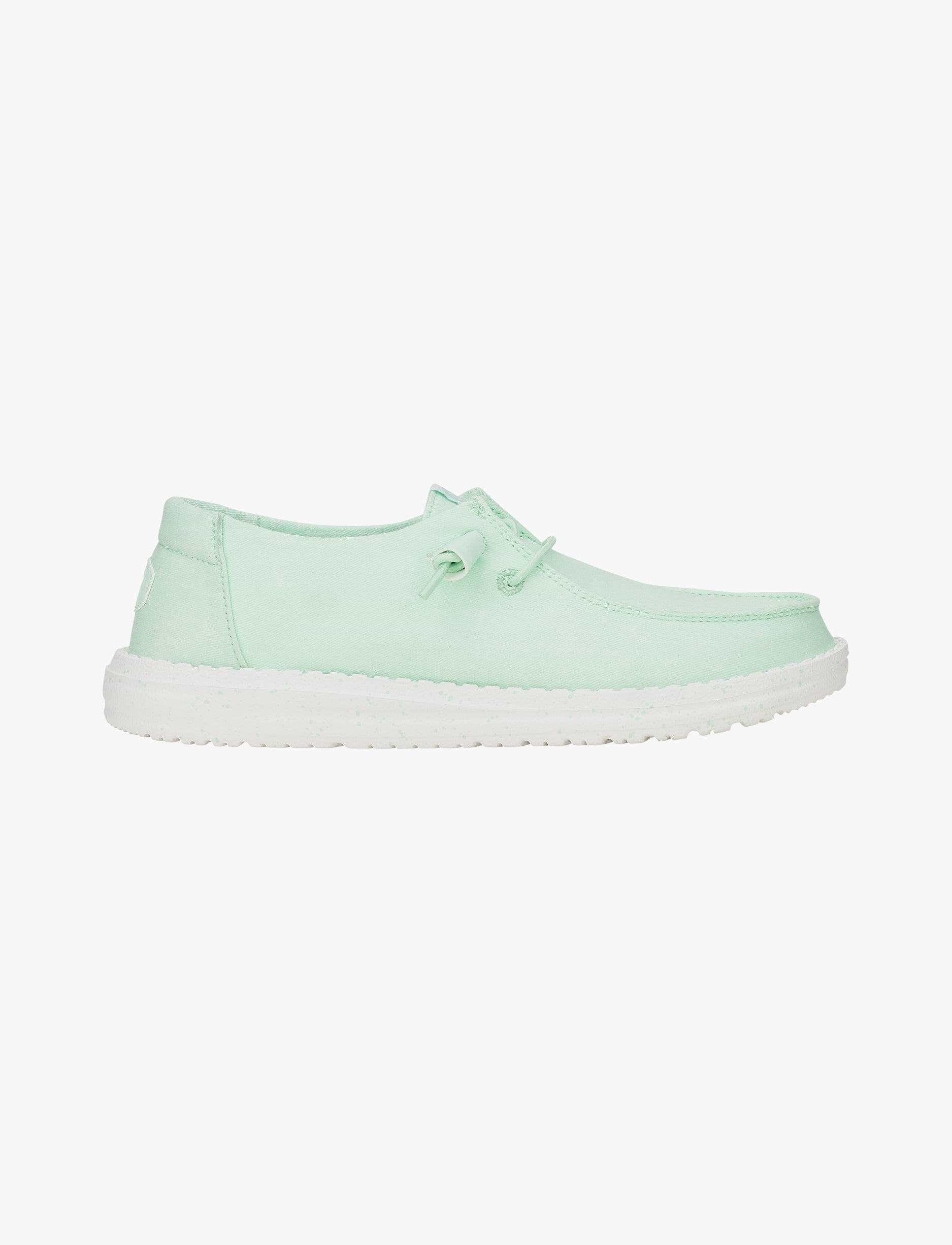 Hey Dude Lace Slip On Wendy Canvas - נעלי סליפ און היי דוד וונדי קנבס לנשים בצבע כחול מנטה
