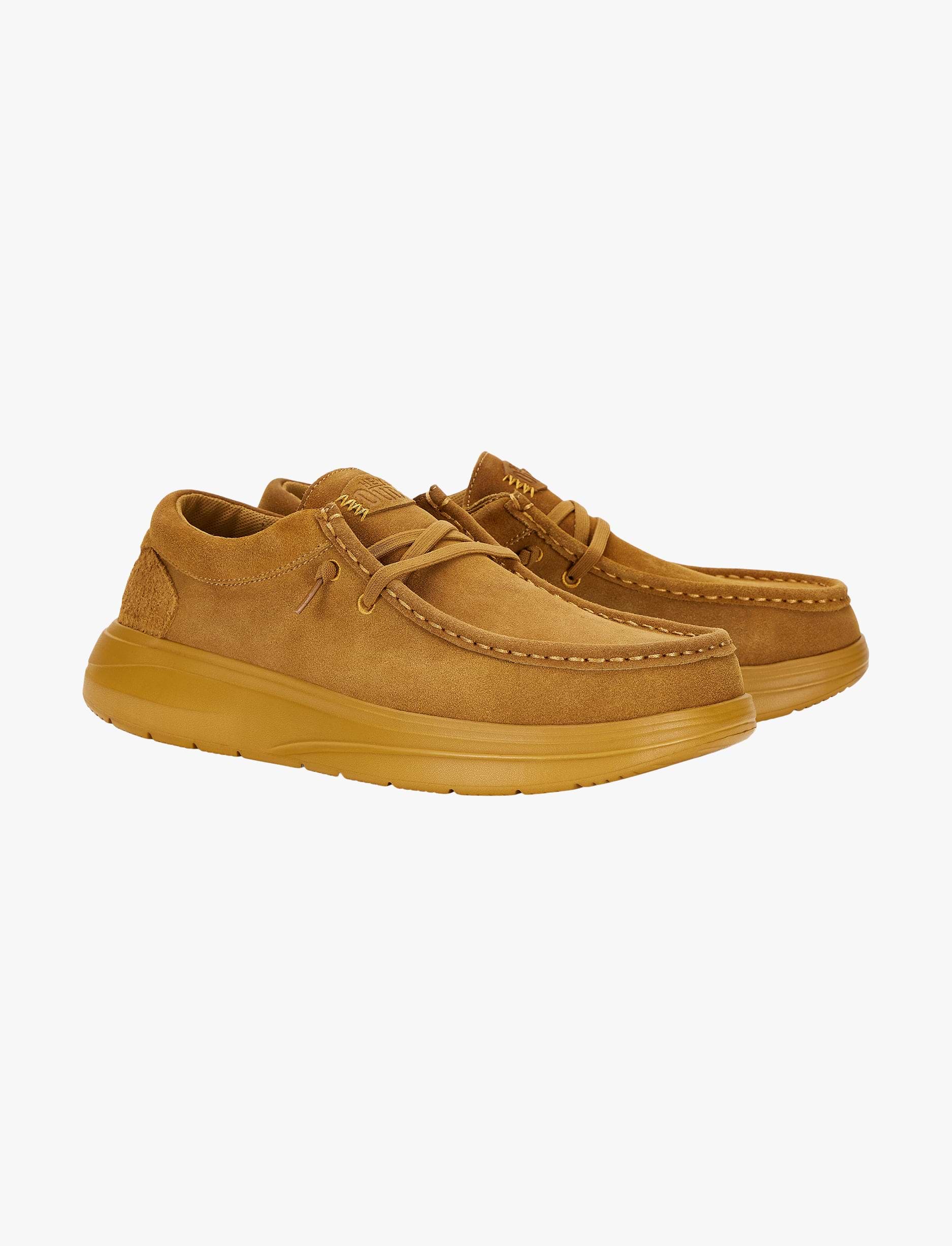 Hey Dude Wally Comf Suede - נעלי סליפ און היידוד לגברים בצבע זהוב-צהוב