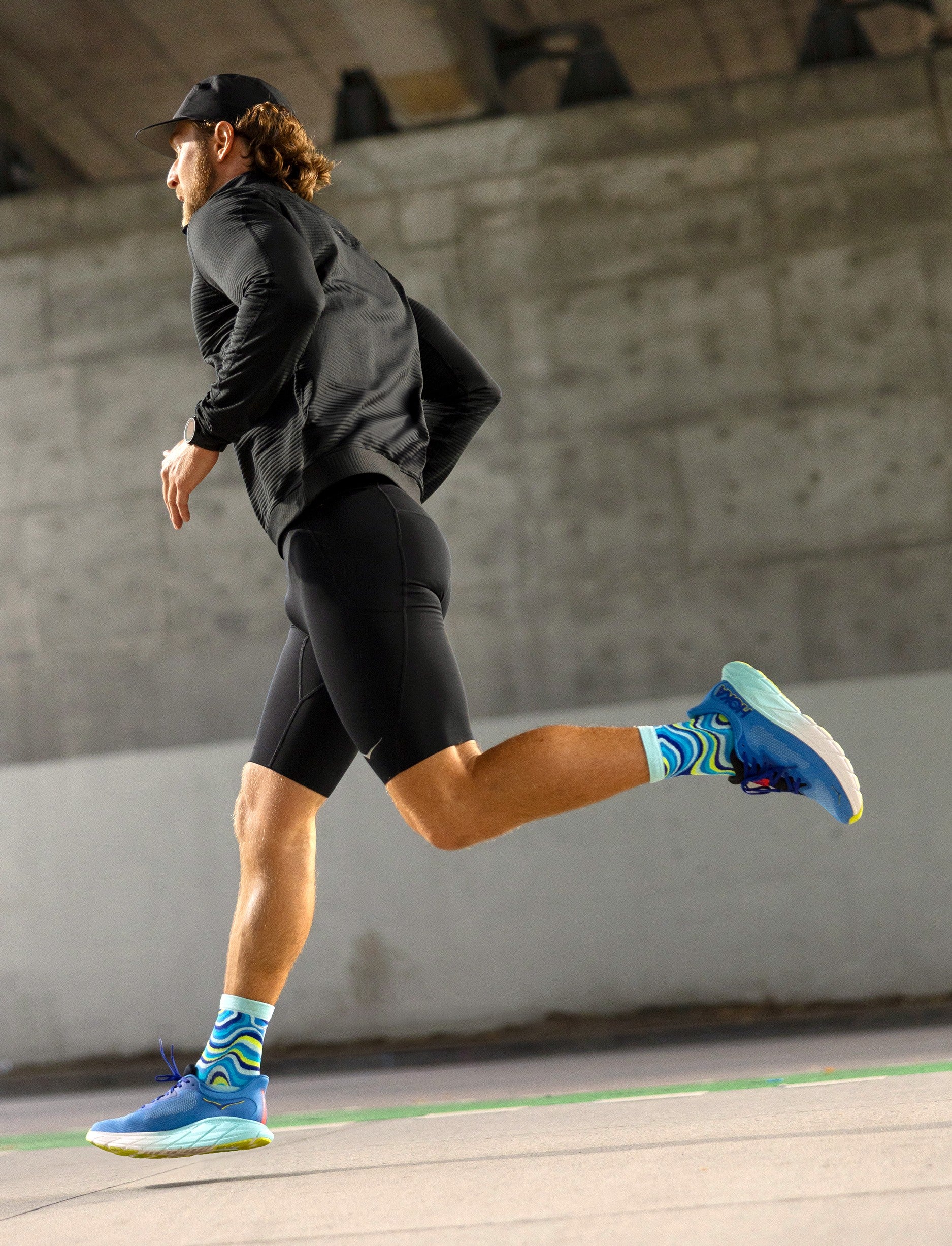 HOKA Arahi Wide 7 - נעלי ספורט גברים הוקה ארהי 7 רחבות