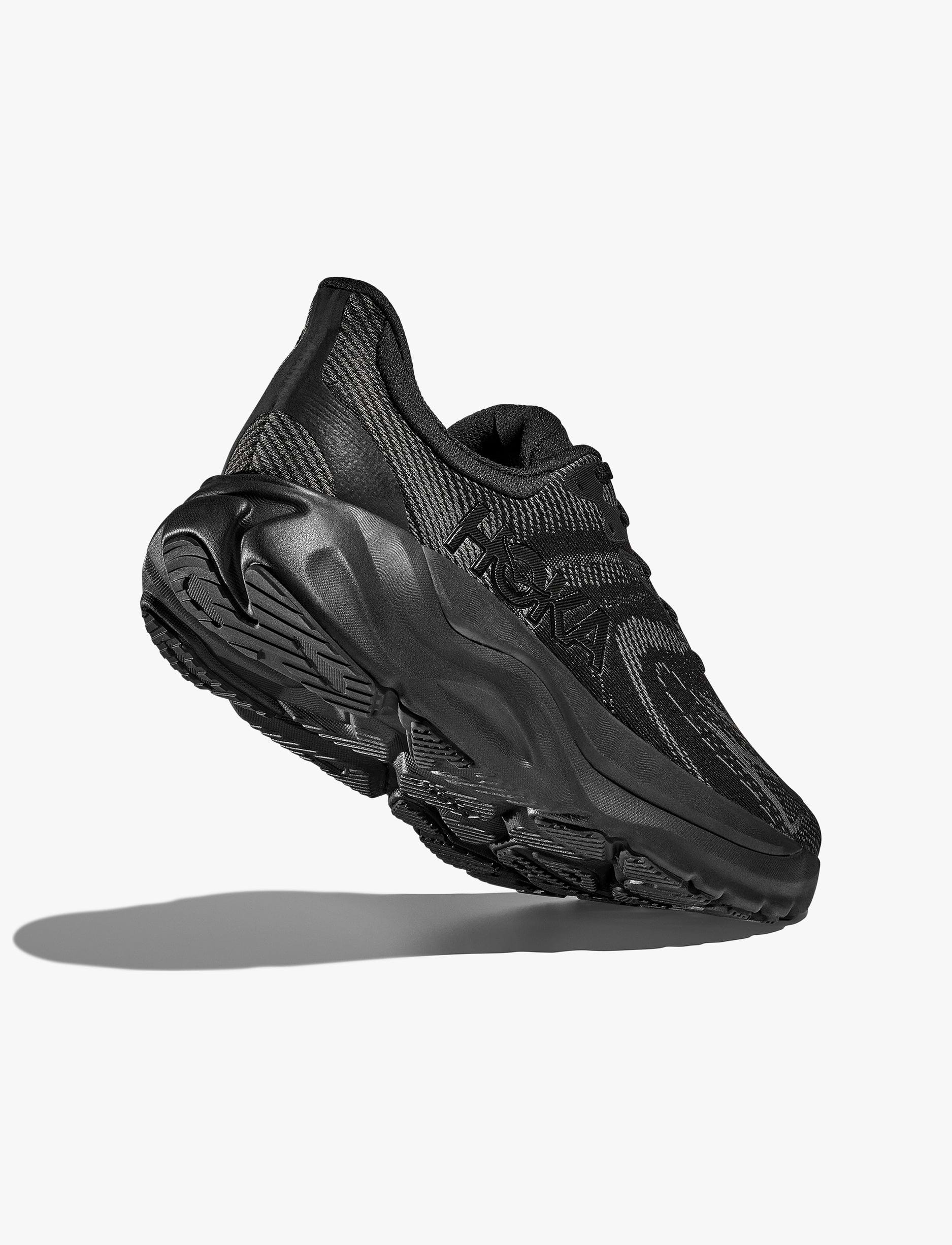 HOKA Arahi 8 - נעלי ספורט גברים הוקה ארהי 8 בצבע שחור/שחור