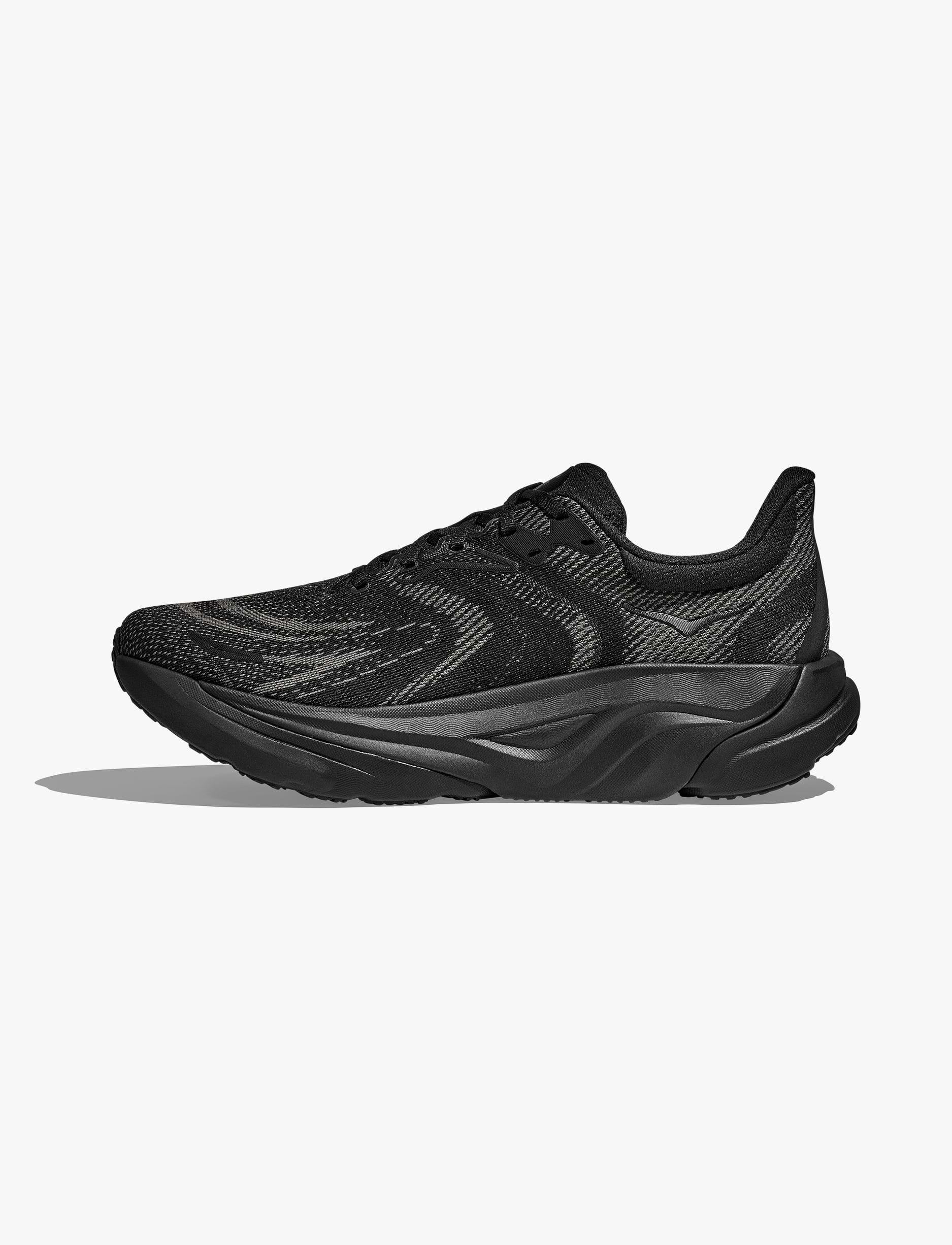 HOKA Arahi 8 - נעלי ספורט גברים הוקה ארהי 8 בצבע שחור/שחור