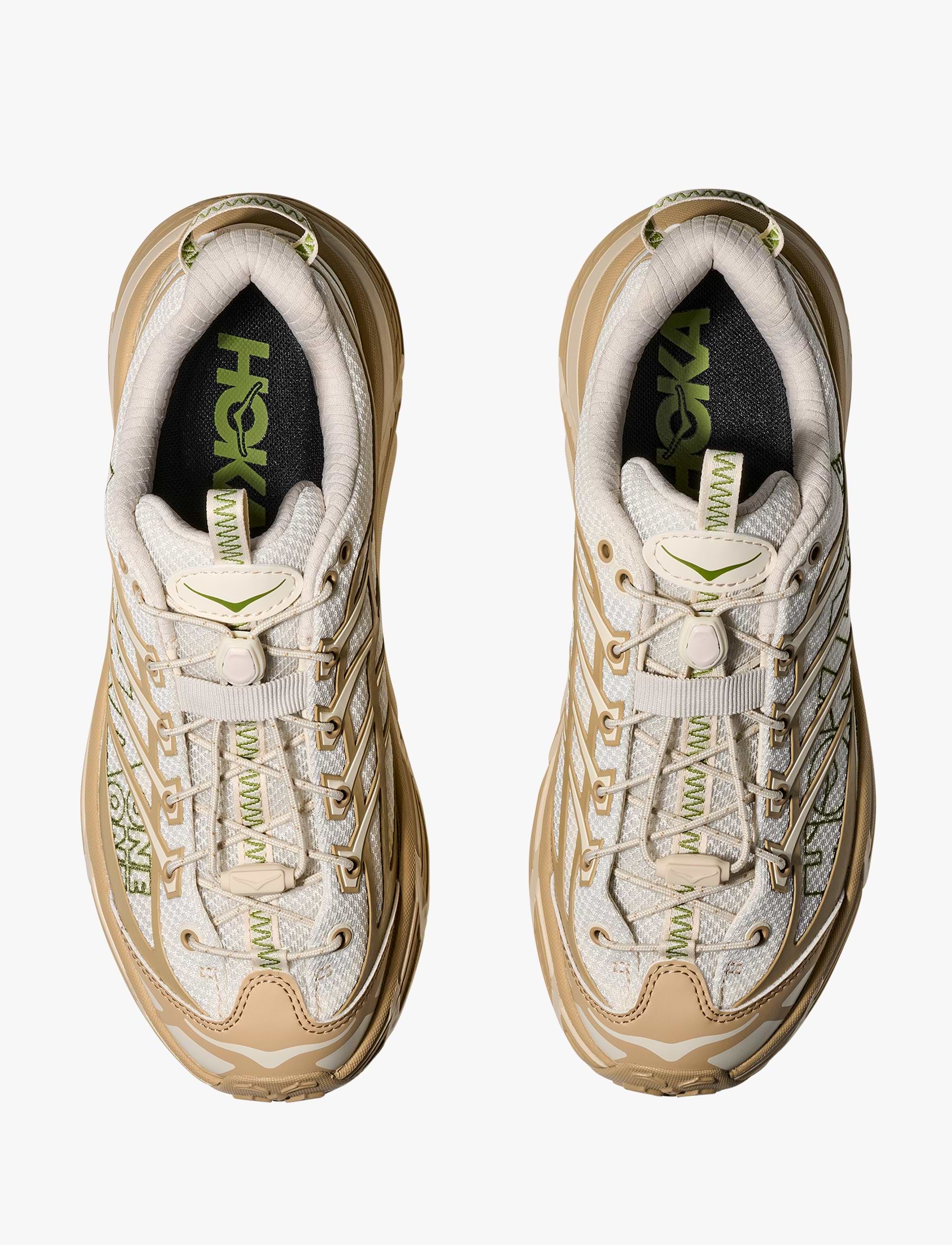 HOKA MAFATE THREE2 WORDMARK - נעלי הוקה מאפט 3-2 וורדמארק בצבע חימר/שיבולת שועל