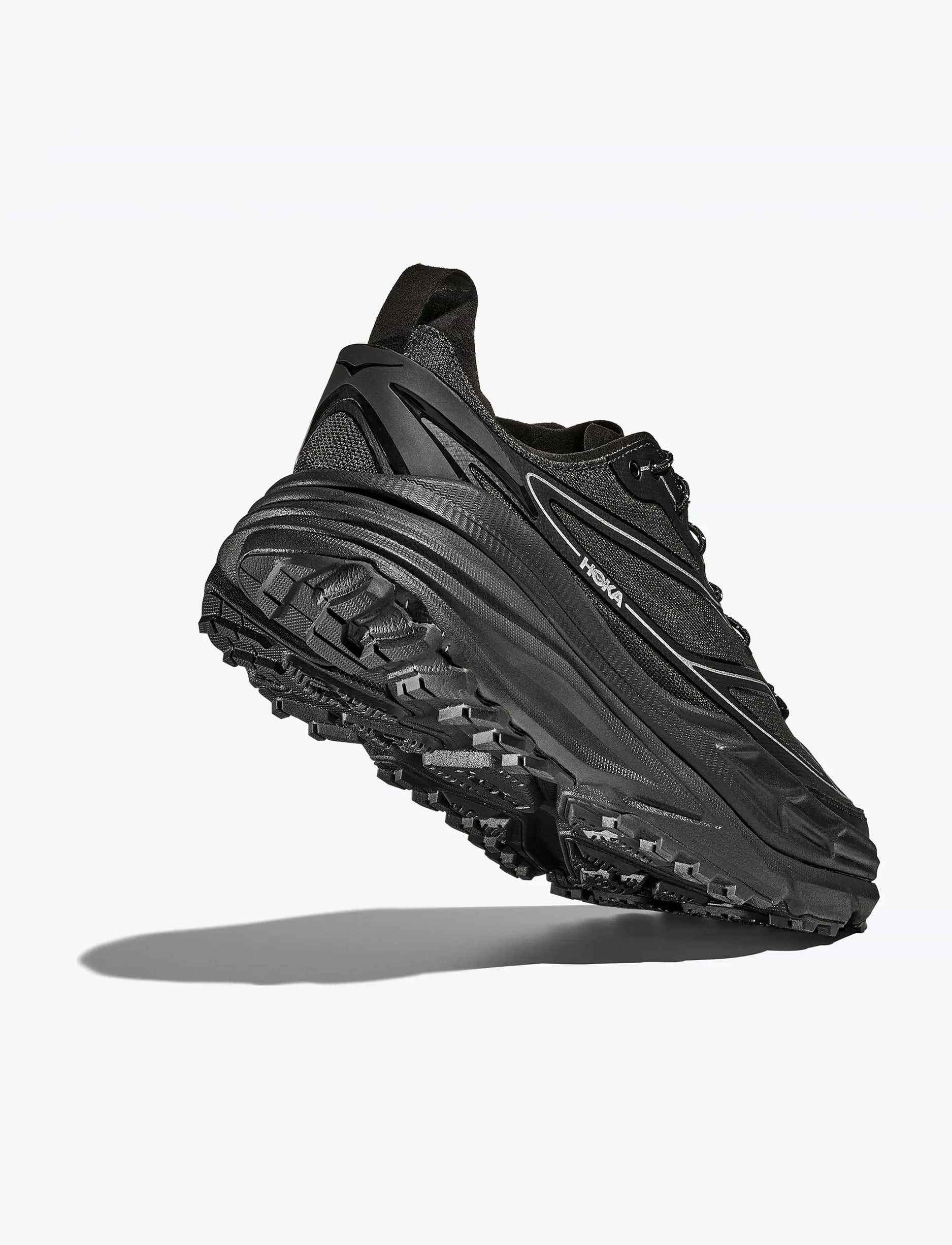 HOKA STINSON ONE7 - נעלי הוקה סטינסון בצבע שחור/כסף