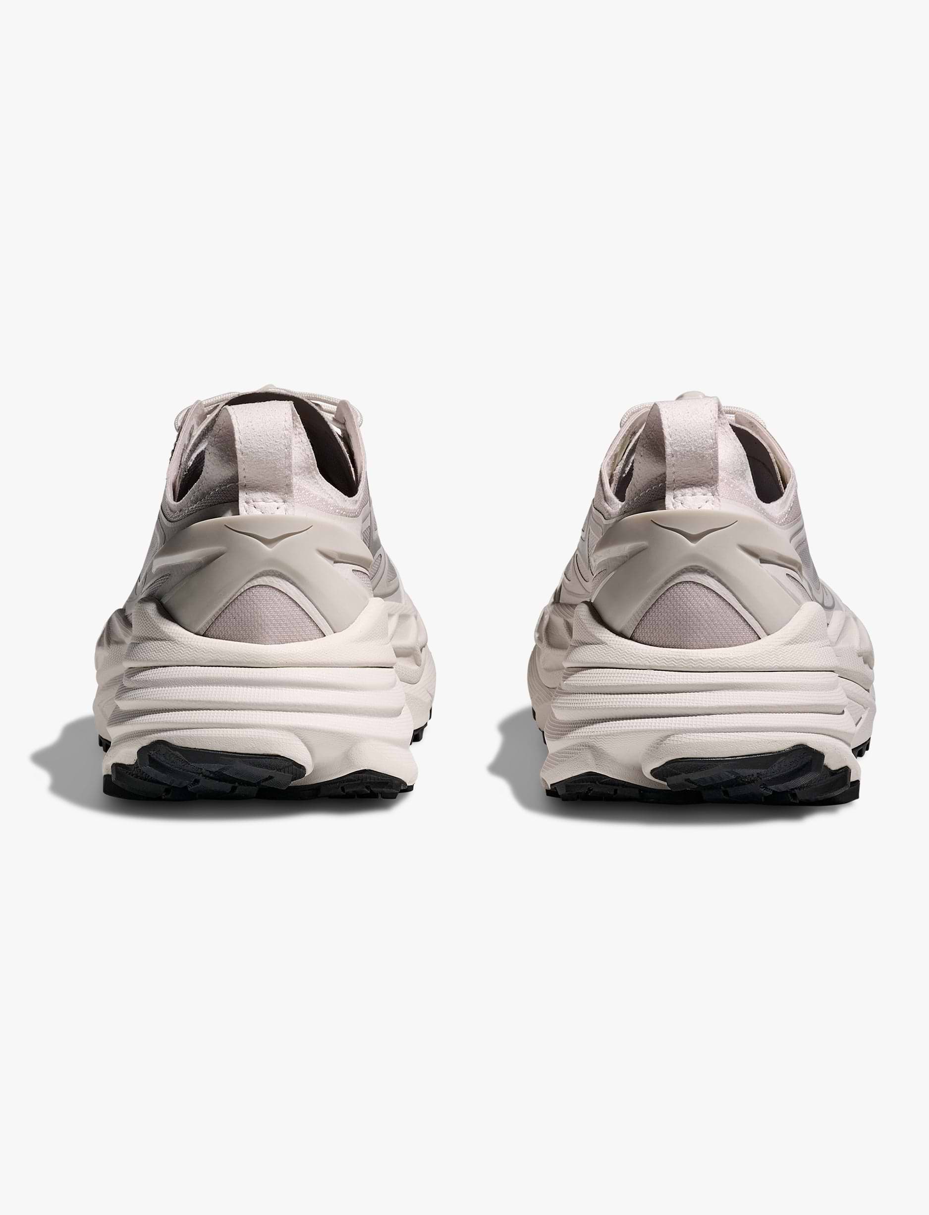 HOKA STINSON ONE7 - נעלי הוקה סטינסון בצבע גרוט/כסף