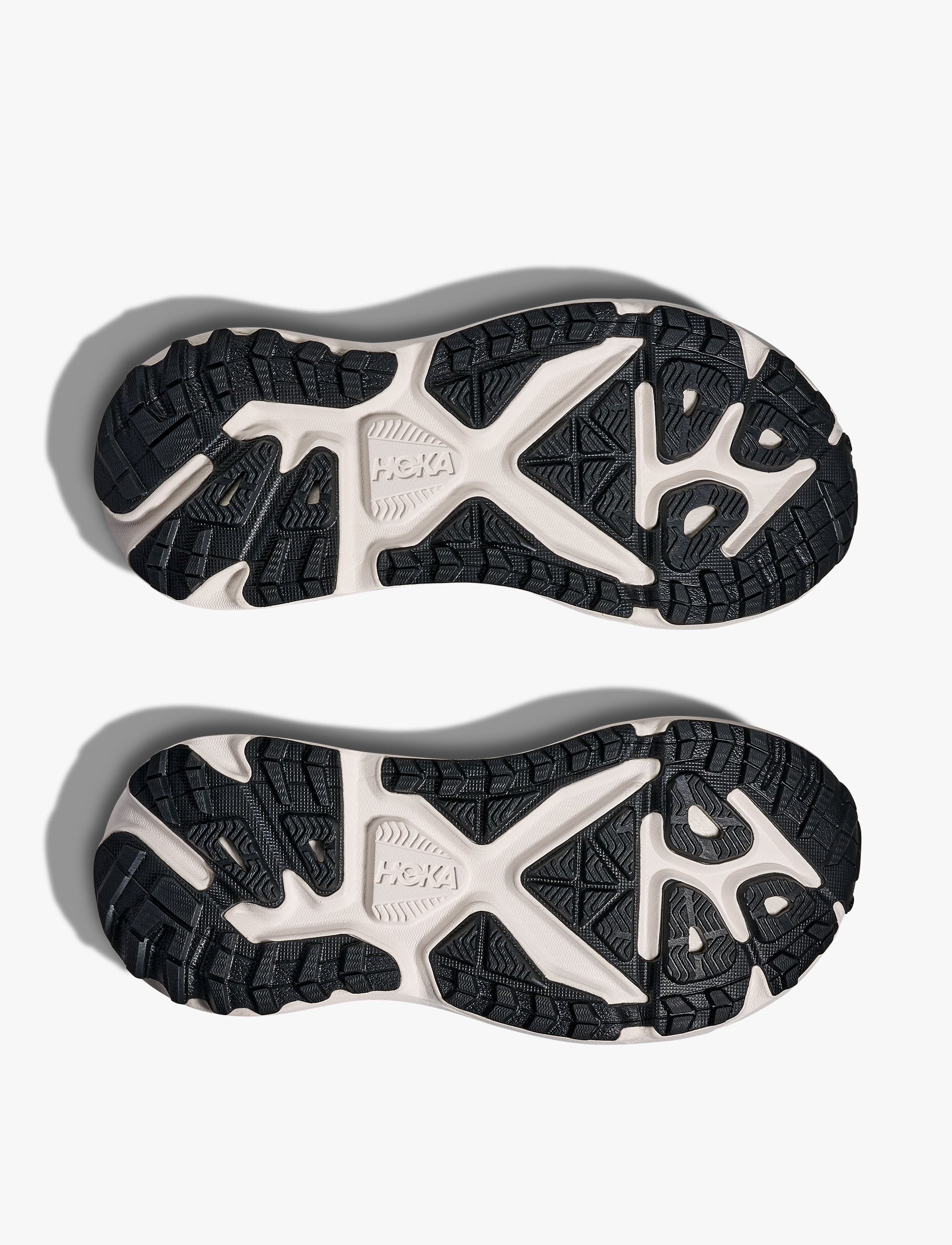 HOKA STINSON ONE7 - נעלי הוקה סטינסון בצבע גרוט/כסף