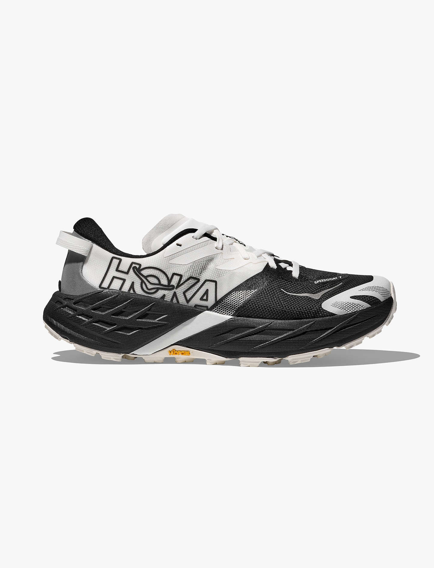 HOKA SPEEDGOAT 7 WIDE - נעלי ספורט נשים ספידגוט 7 רחבות בצבע שחור/לבן