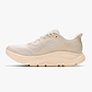 HOKA CLIFTON 11 - נעלי ספורט נשים הוקה קליפטון 11 בצבע חימר בהיר/שיבולת שועל