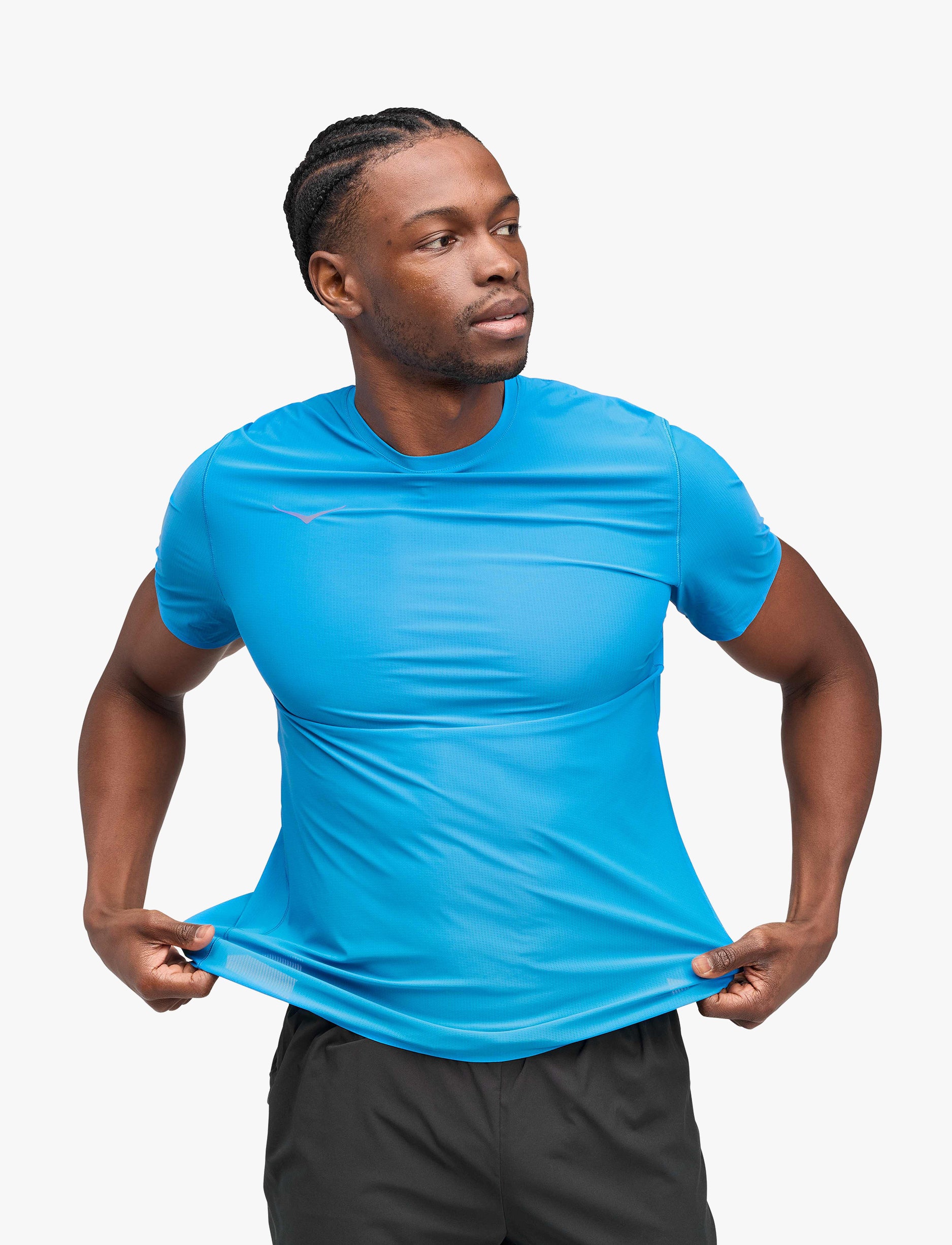 M AIROLITE RUN SHORT SLEEVE - חולצת ריצה לגברים טי אירולייט - שרוול קצר
