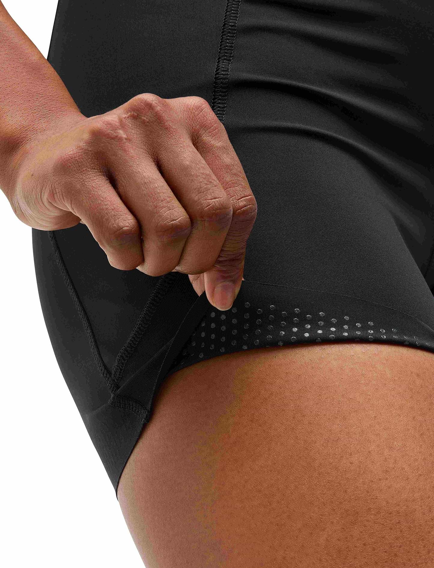 HOKA Novafly 3'' Knit Short - מכנסי ריצה והליכה לנשים נובה פליי