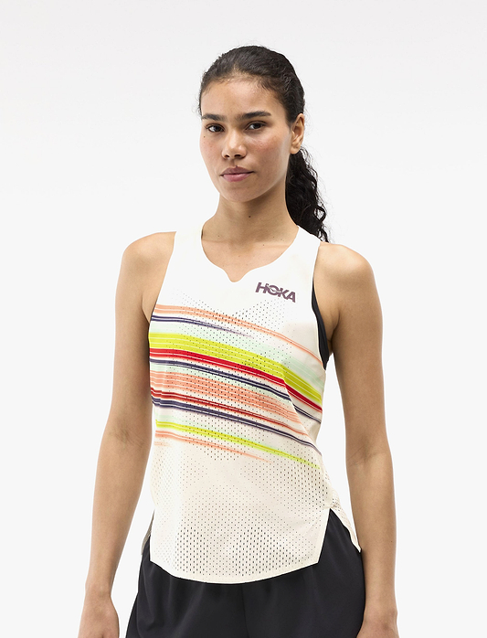 Hoka Race Day Singlet -  גופיית ספורט הוקה לנשים בצבע אלבסטר פלייר