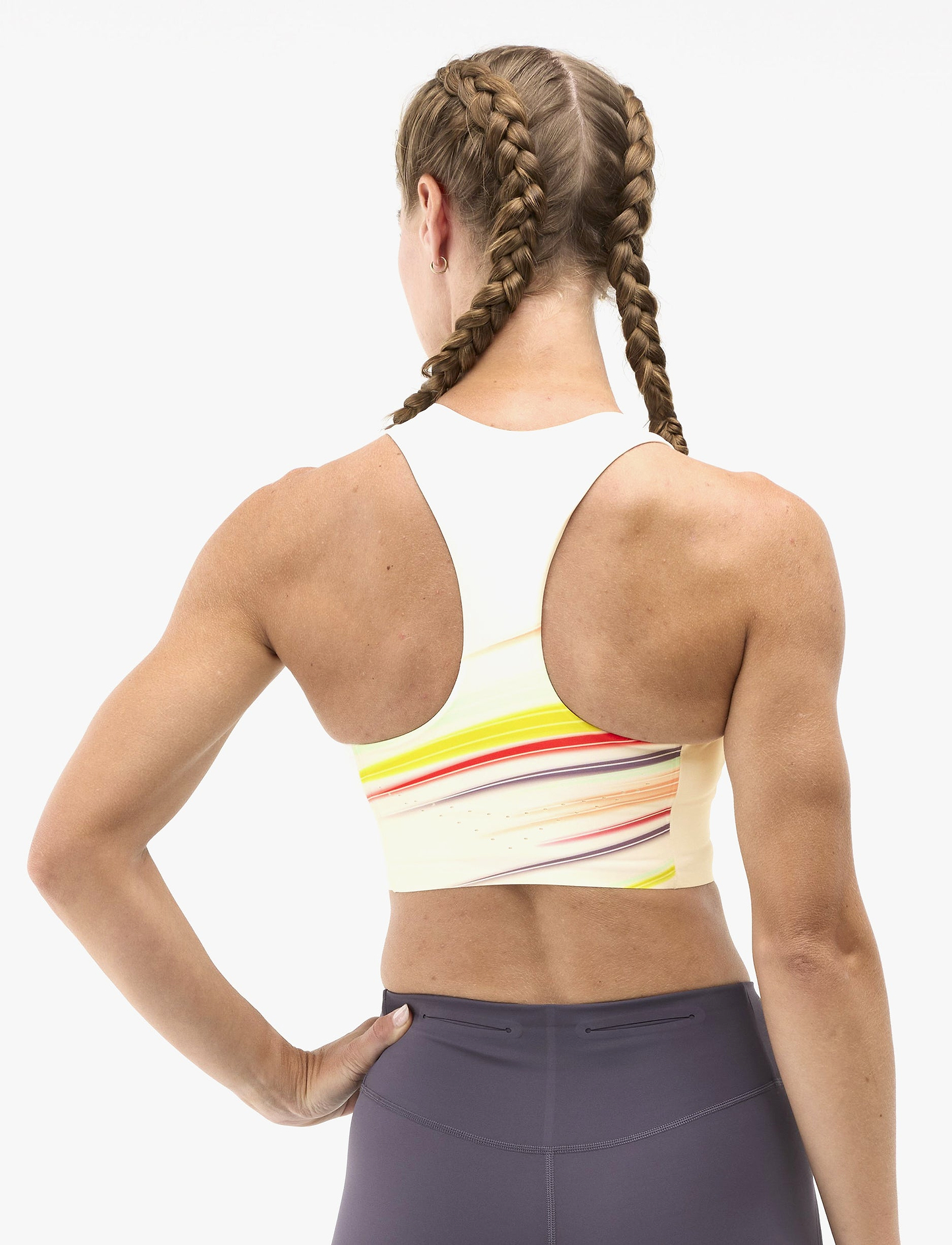 HOKA W RACE DAY CROP BRA - גוזיית ספורט הוקה לנשים בצבע אלבסטר פלייר