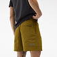 HOKA M WOODLAND HIKE SHORT - מכנסי ספורט קצרים הוקה לגברים בצבע חום קימל
