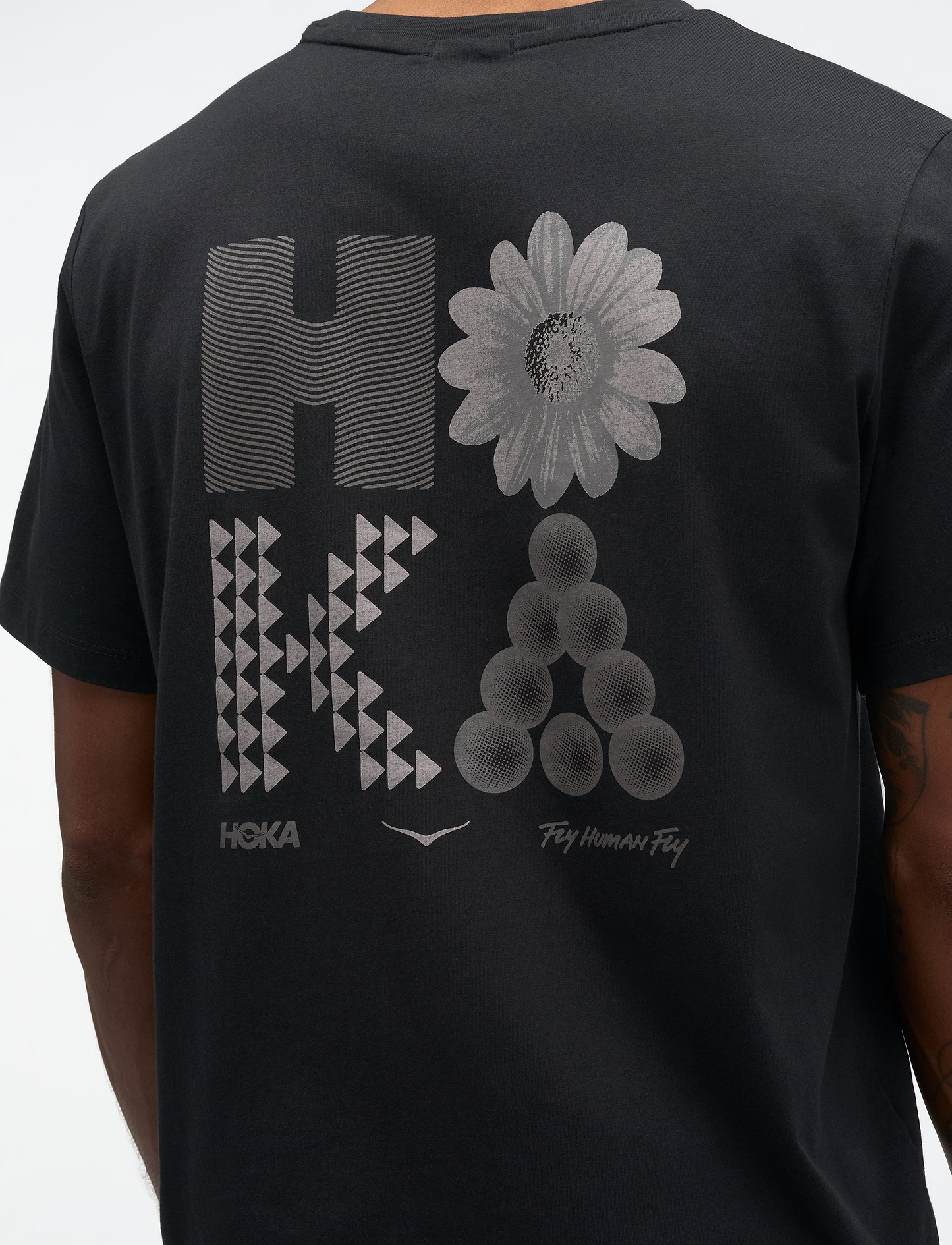 HOKA Mosaic Logo Cotton SS Tee - חולצת טי שירט הוקה