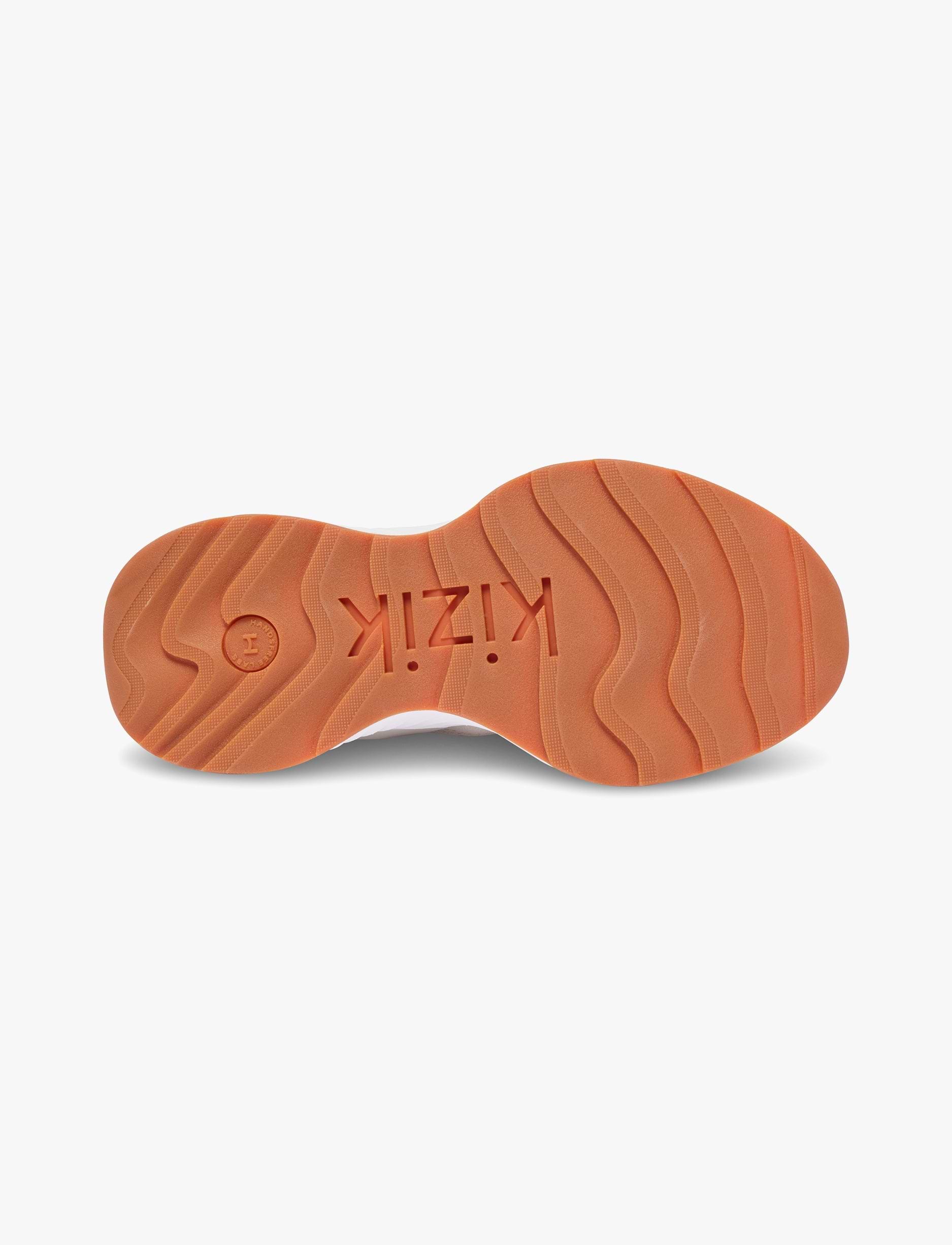 Kizik Women’s Monaco - נעלי סניקרס קיזיק מונקו לנשים בצבע לבן/קרן ירח