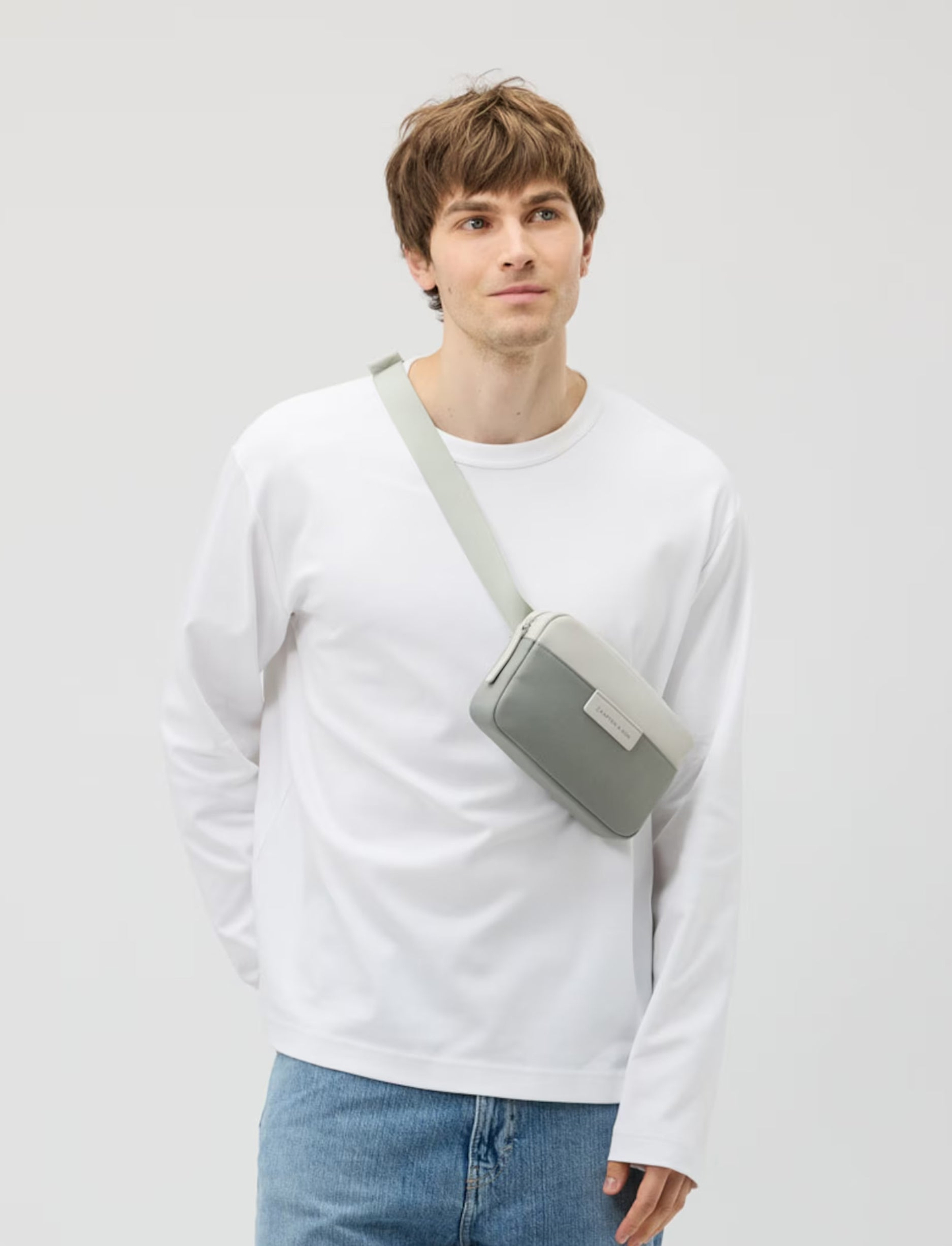 Kapten & Son Bergen Crossbody - תיק אלכסוני קפטן אנד סאן