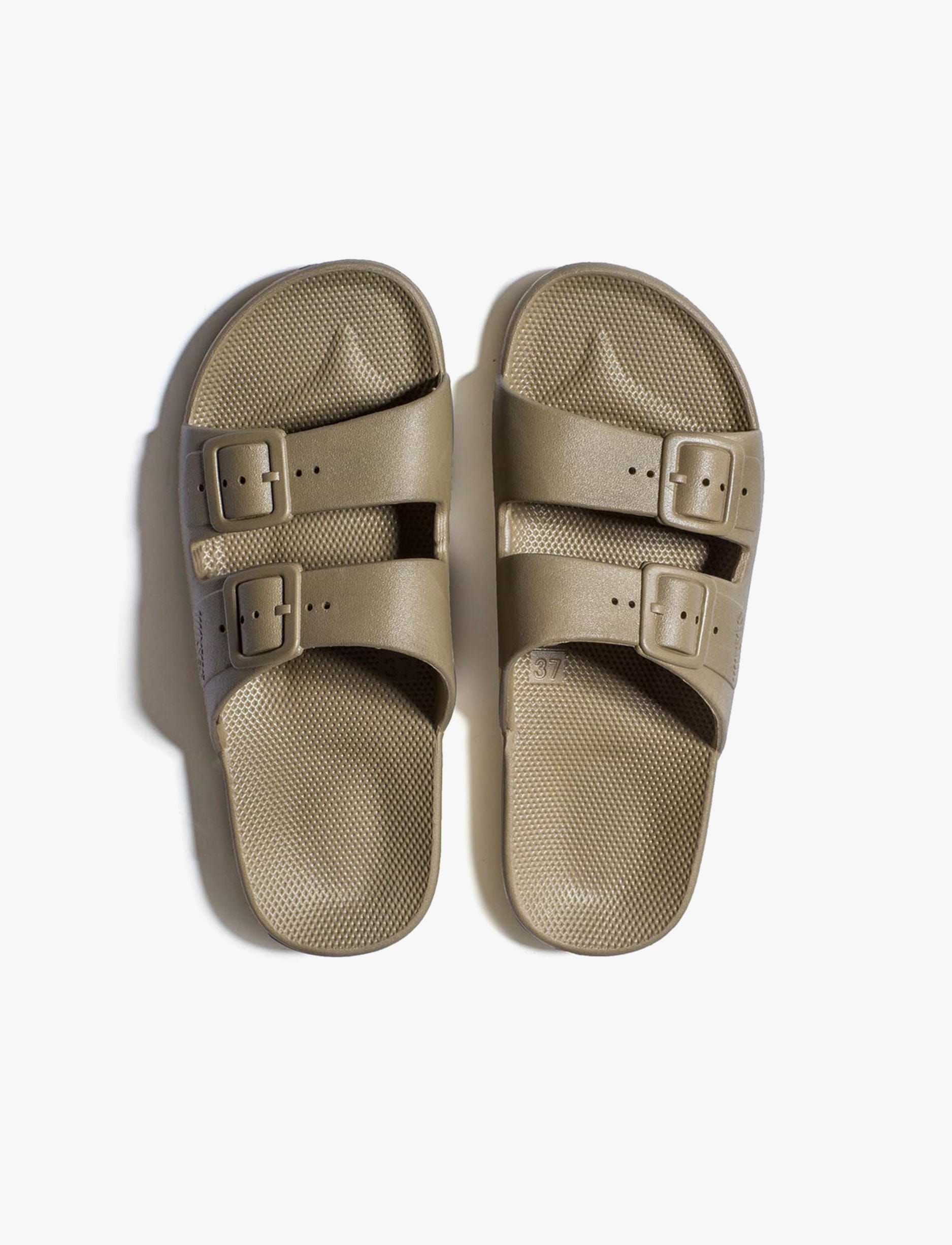 Freedom Moses - כפכפי מוזס