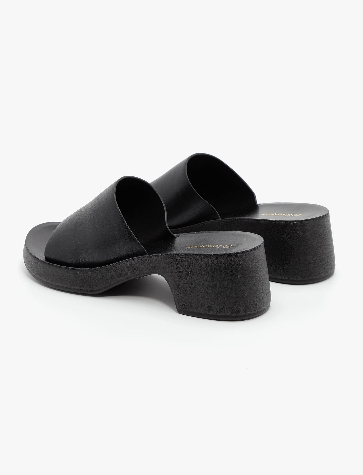 Seventy Nine - כפכפי עקב בוניטה סבנטי ניין לנשים בצבע שחור