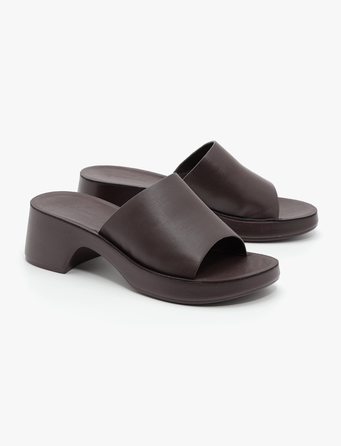 Seventy Nine - כפכפי עקב בוניטה סבנטי ניין לנשים בצבע חום כהה