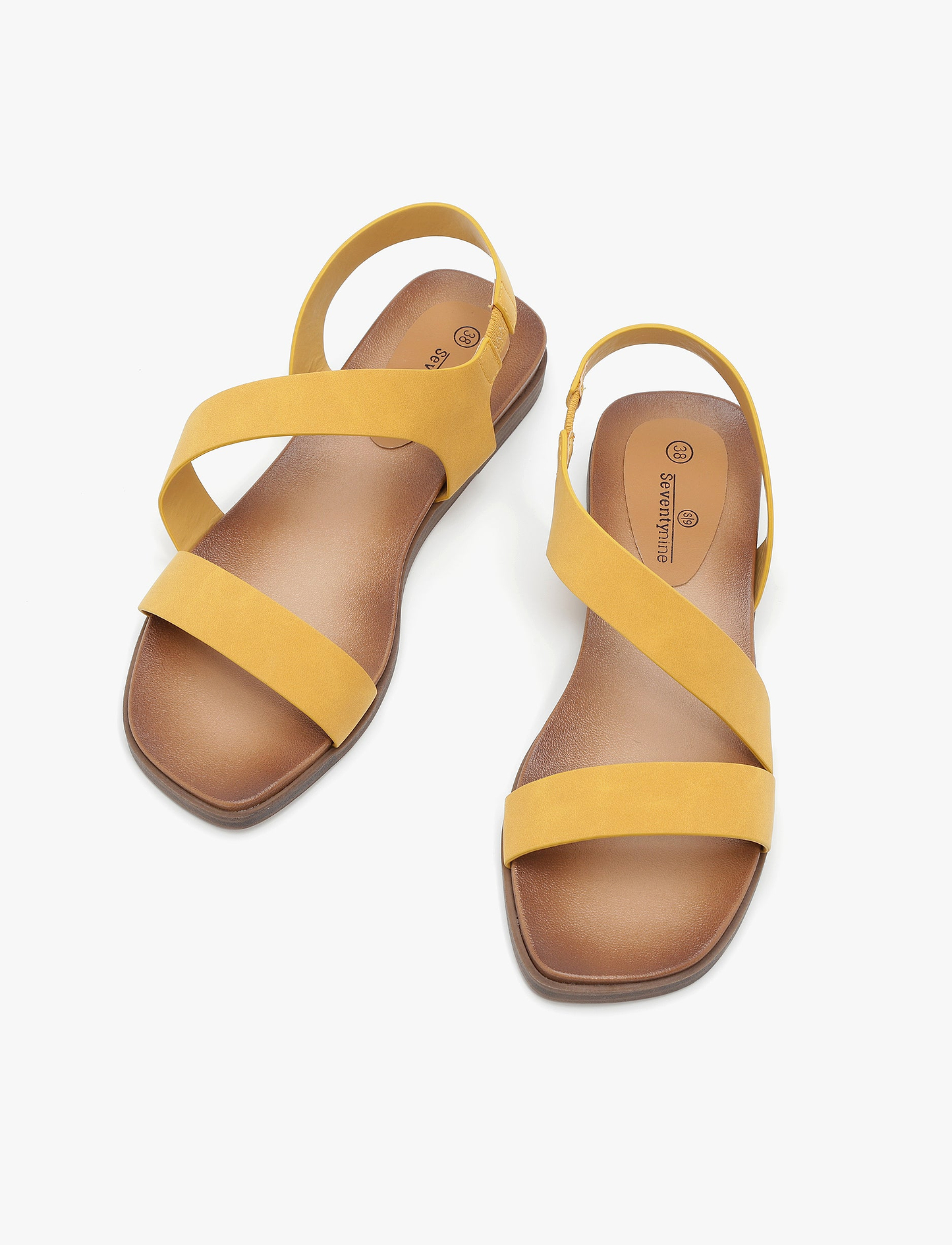 Seventy Nine - סנדלי רצועת אלכסון קארן סבנטי ניין לנשים בצבע חרדל