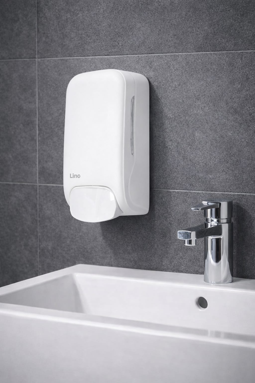 LINO מתקן לסבון ידיים 1200 מ״ל לבן