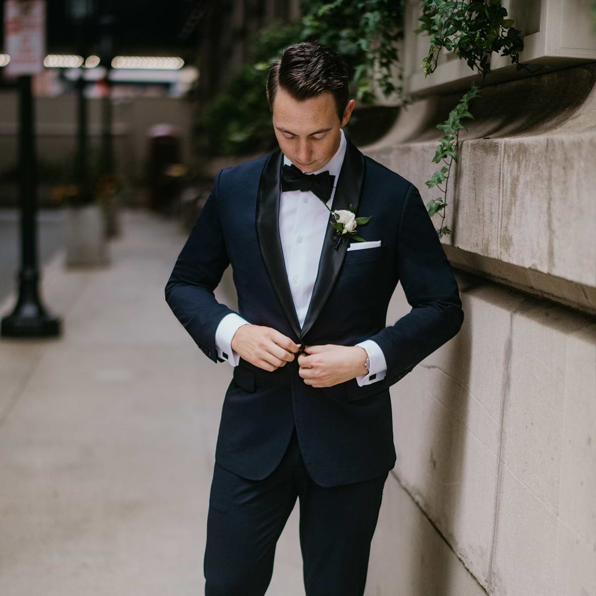 Athletic Fit Stretch Tuxedo Jacket Solid Navy with Shawl Lapel