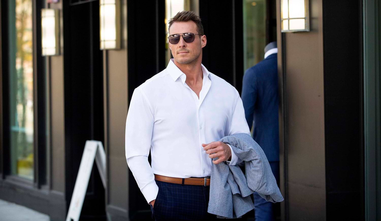 Comfortable Dress Shirts for Muscular Guys