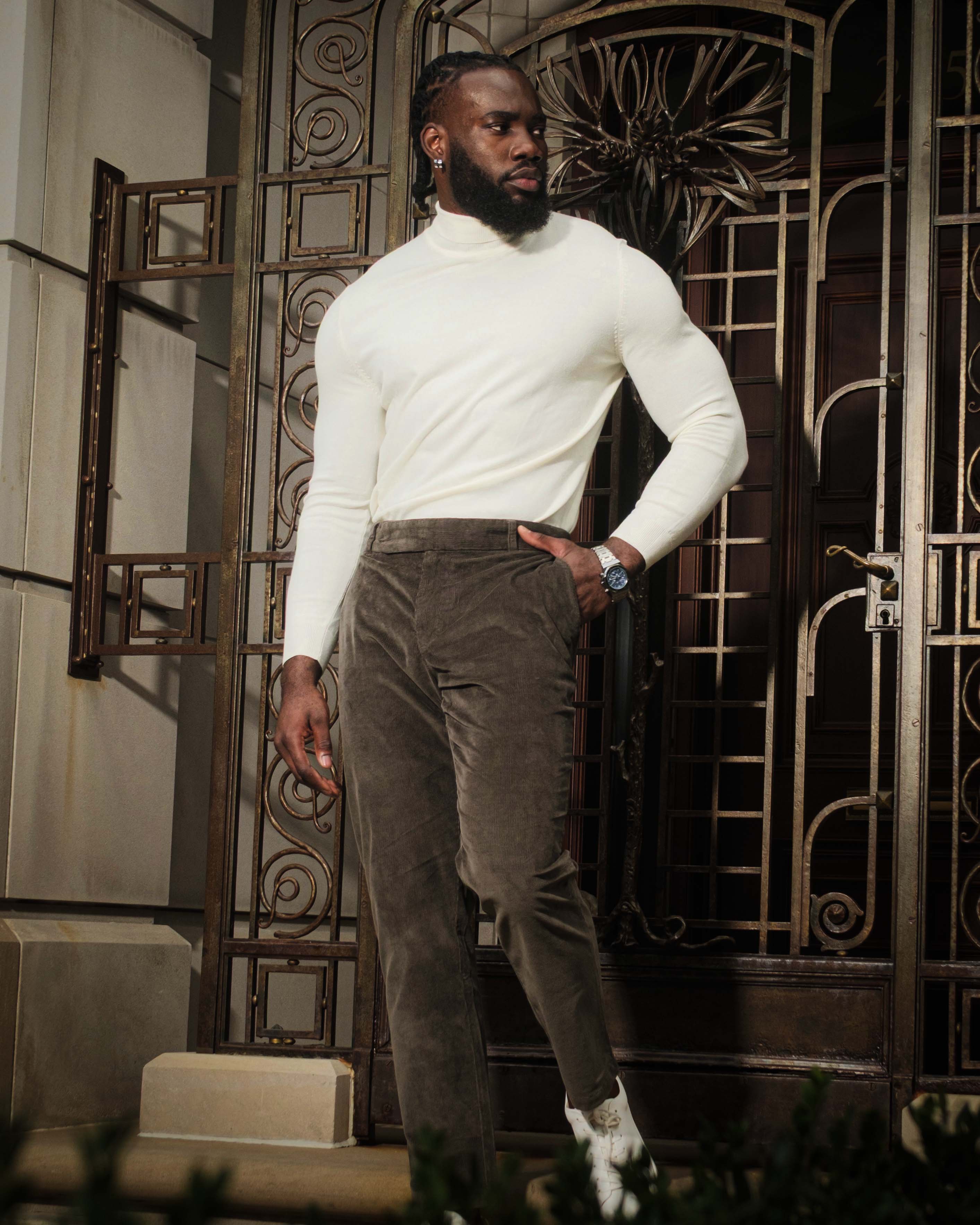 Mid-Weight Wool Turtleneck - Cream