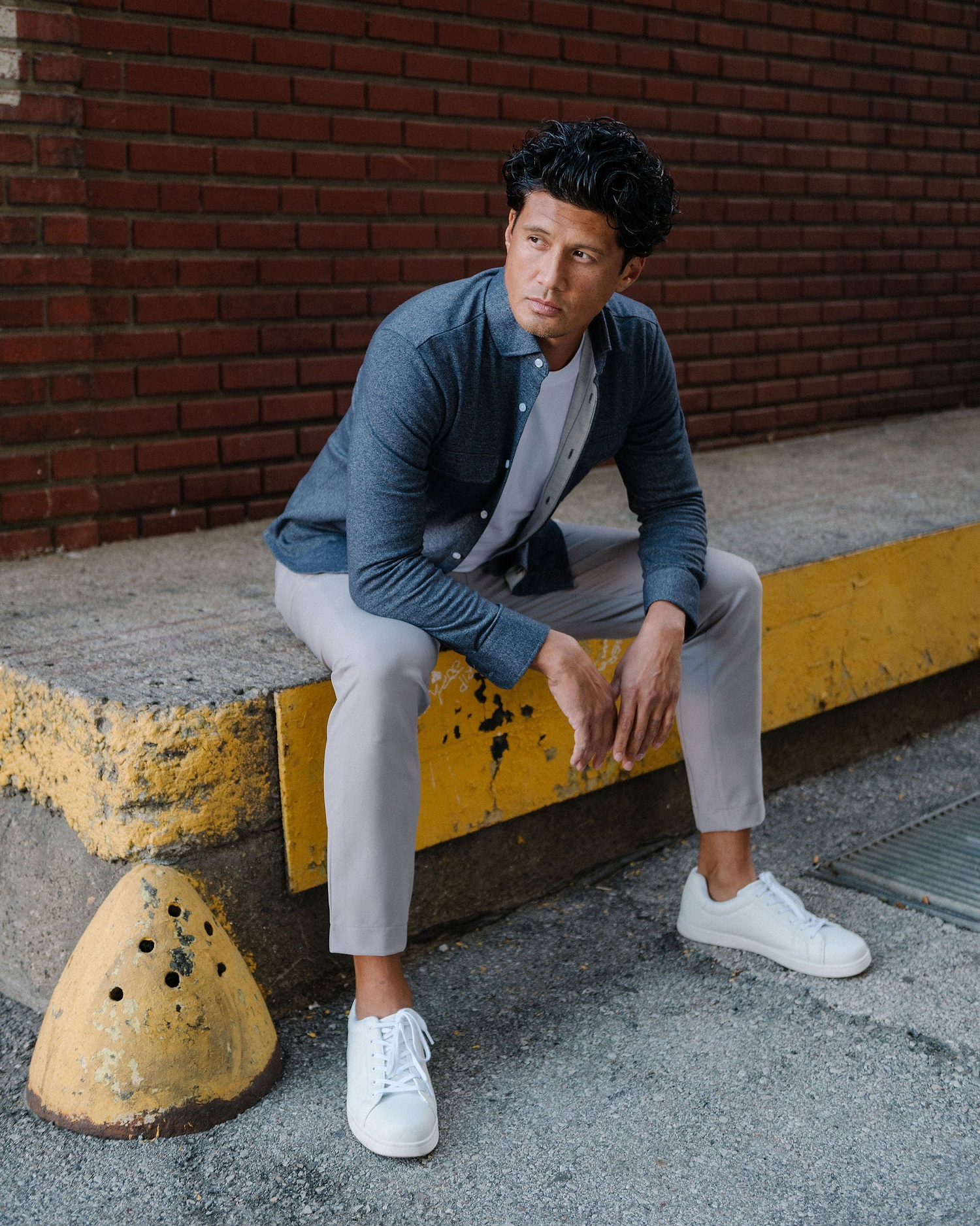 Athletic Fit Stretch Tech Chino - Light Grey