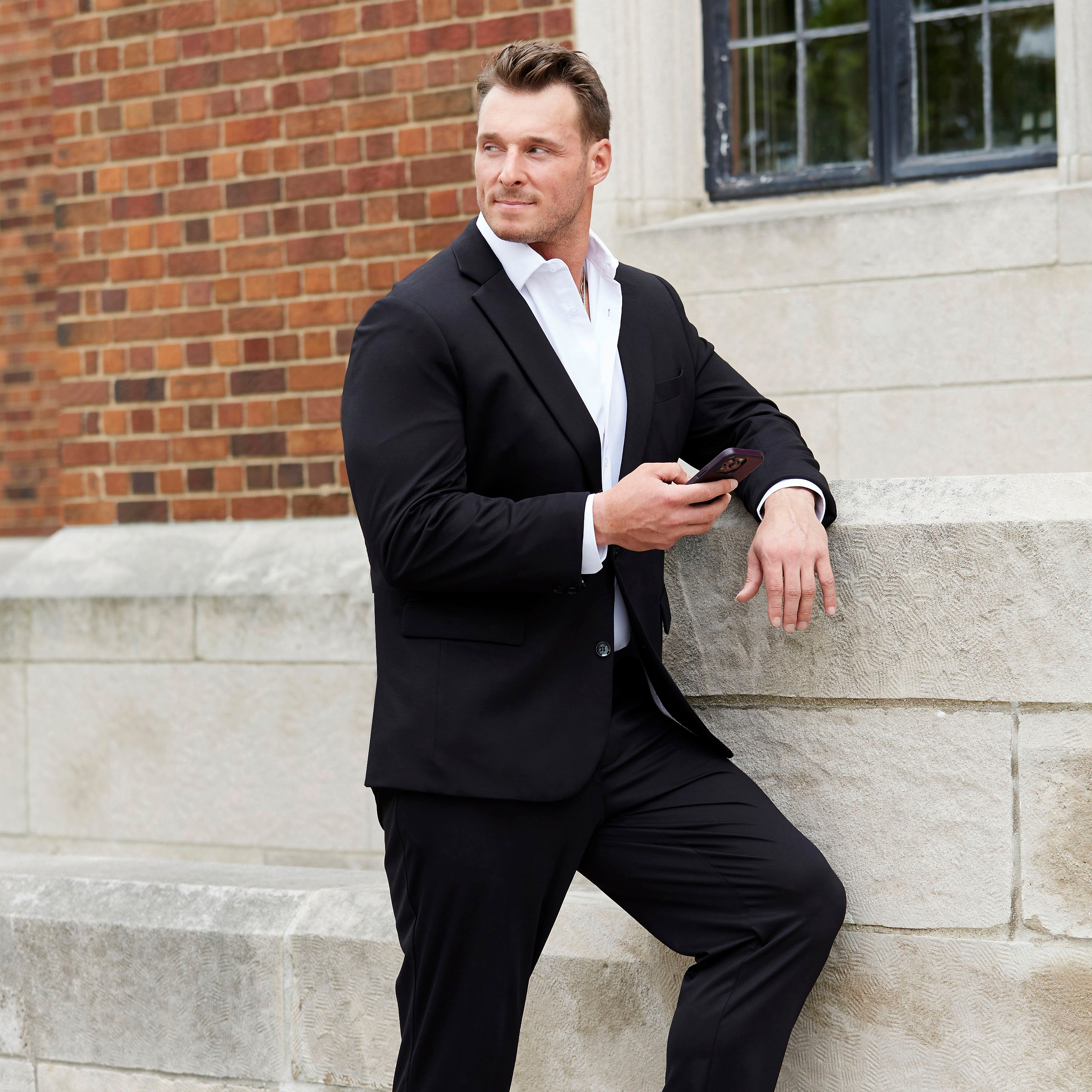 Athletic Fit Stretch Suit - Black